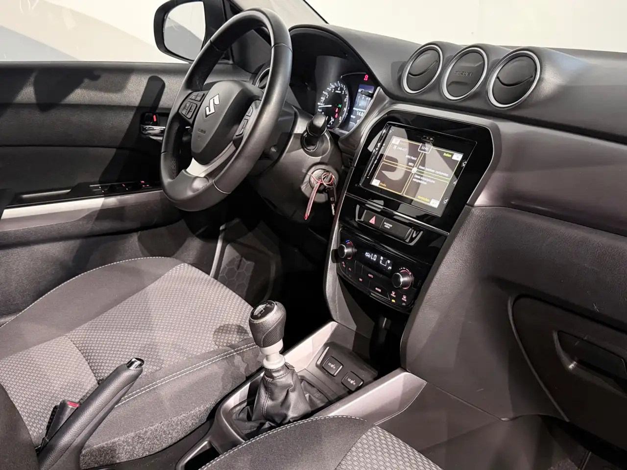 Suzuki Vitara 1.4 Boosterjet Select /Clima/Cruise/Camera/CarPlay, миниатюра 20