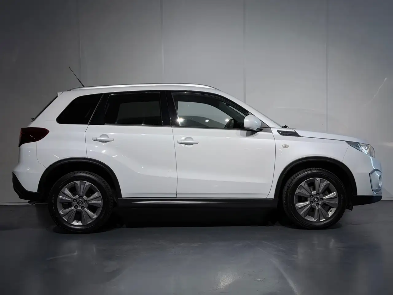Suzuki Vitara 1.4 Boosterjet Select /Clima/Cruise/Camera/CarPlay, миниатюра 21