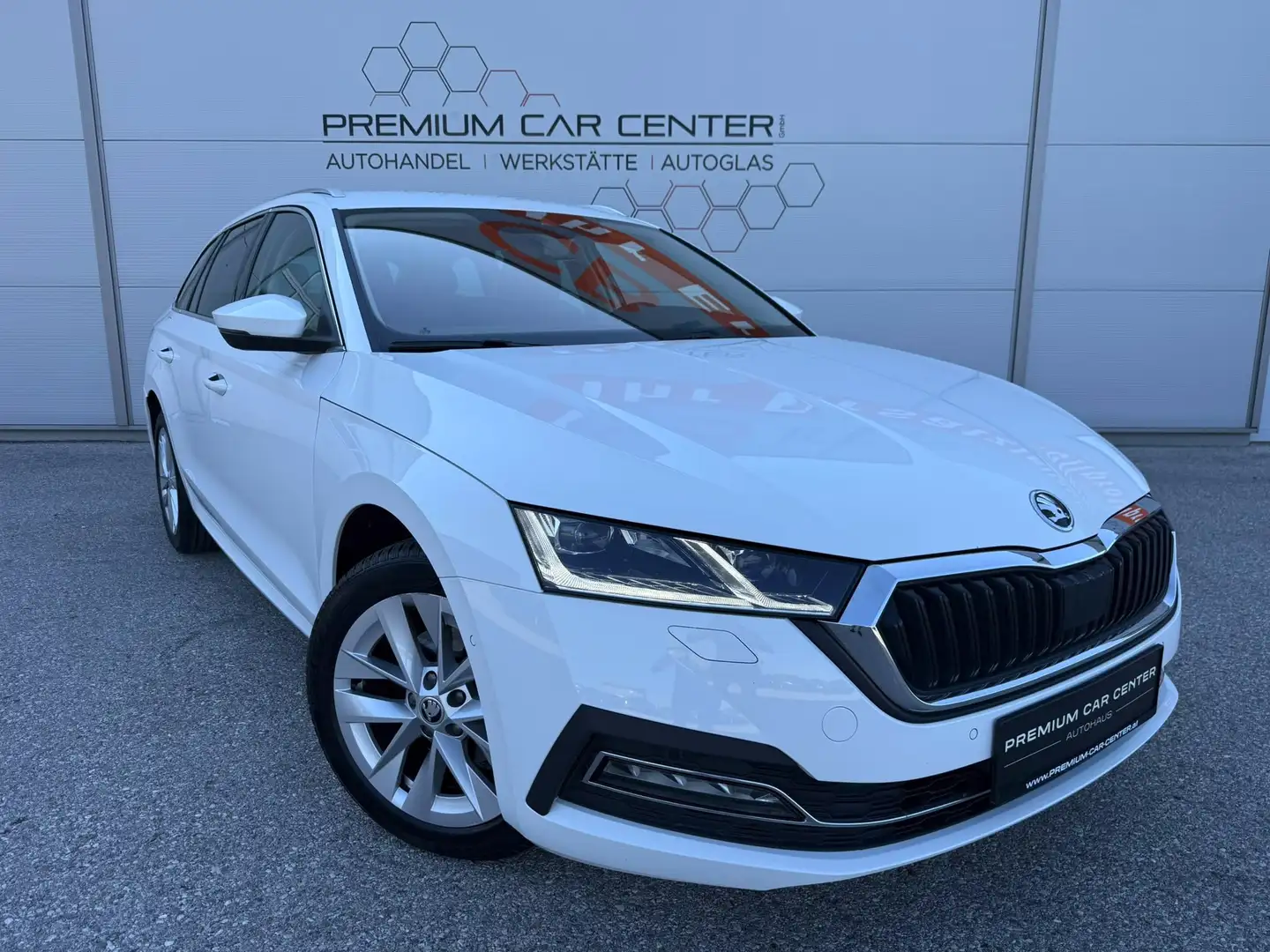 Skoda Octavia 2,0 TDI Style LED / NAVI / STANDHZG. / KAMERA Weiß - 1