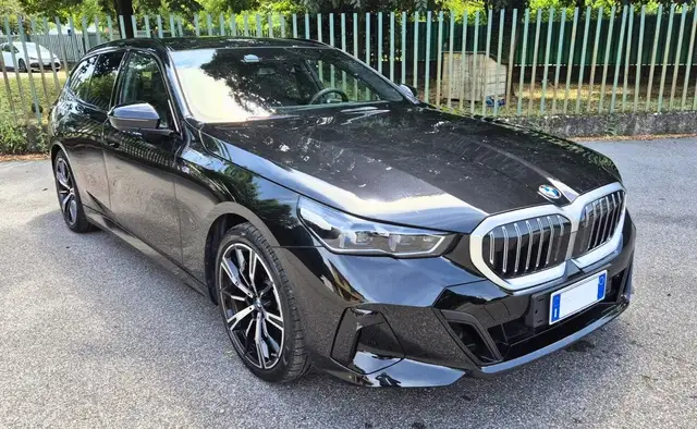 BMW 520 520d Touring 48V xdrive MSport auto