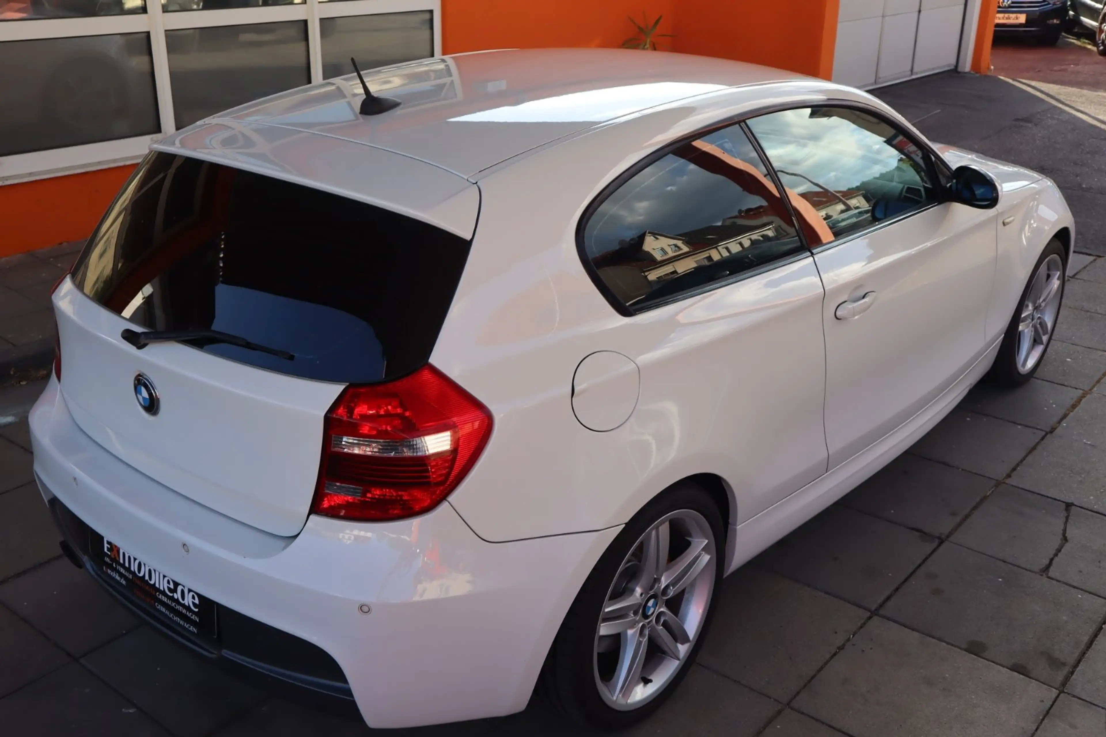 BMW 120 d* M-SPORTPAKET* HU NEU* SCHECKHEFT* LEDER* — photo 9
