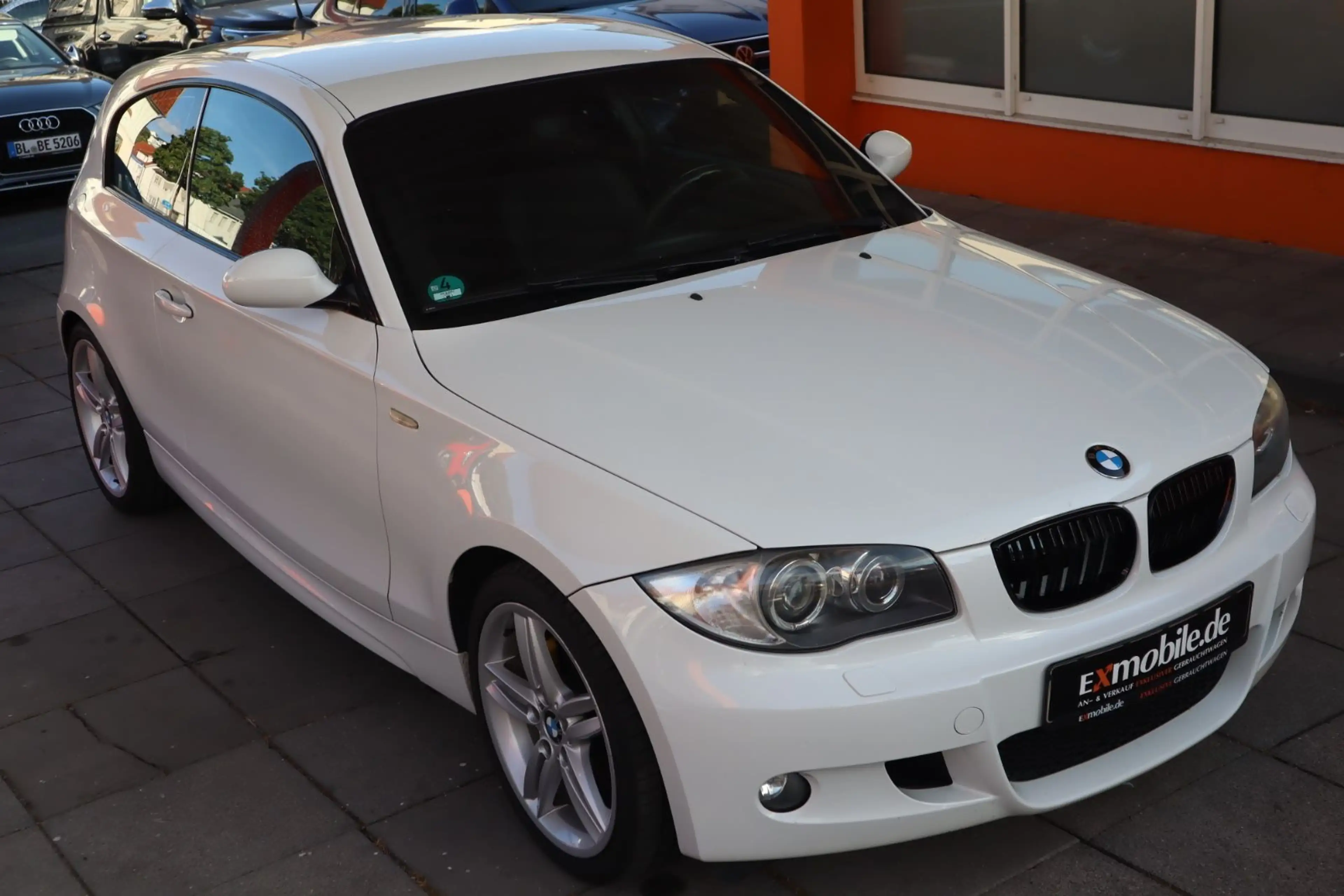 BMW 120 d* M-SPORTPAKET* HU NEU* SCHECKHEFT* LEDER* — photo 2
