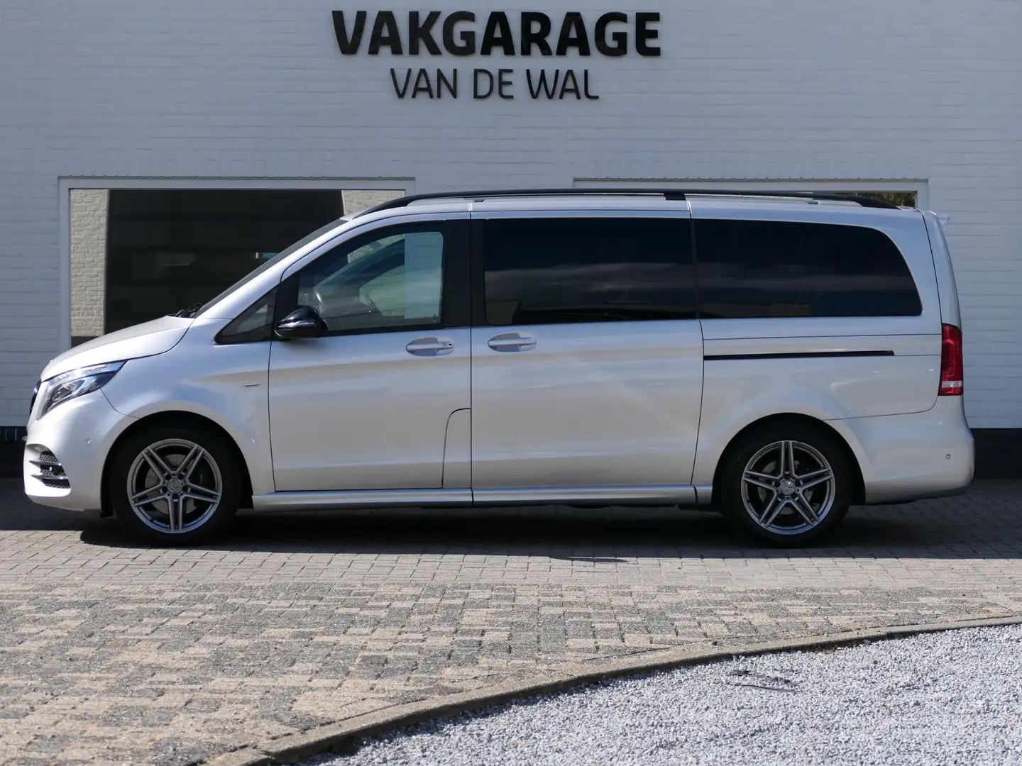 Mercedes-Benz V 250 250d 4-MATIC Lang Exclusive AMG | Panoramadak | Lu Gris - 2