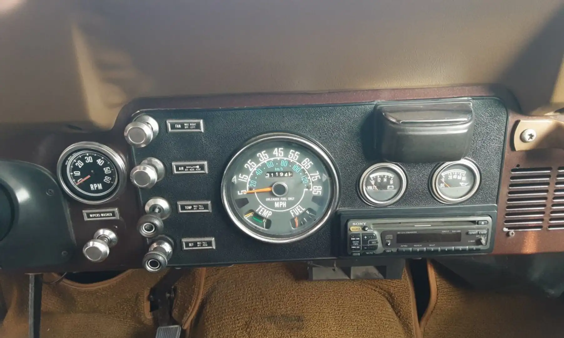 Jeep CJ-7 CJ 7 LAREDO 5.0 V8 304CI - 2