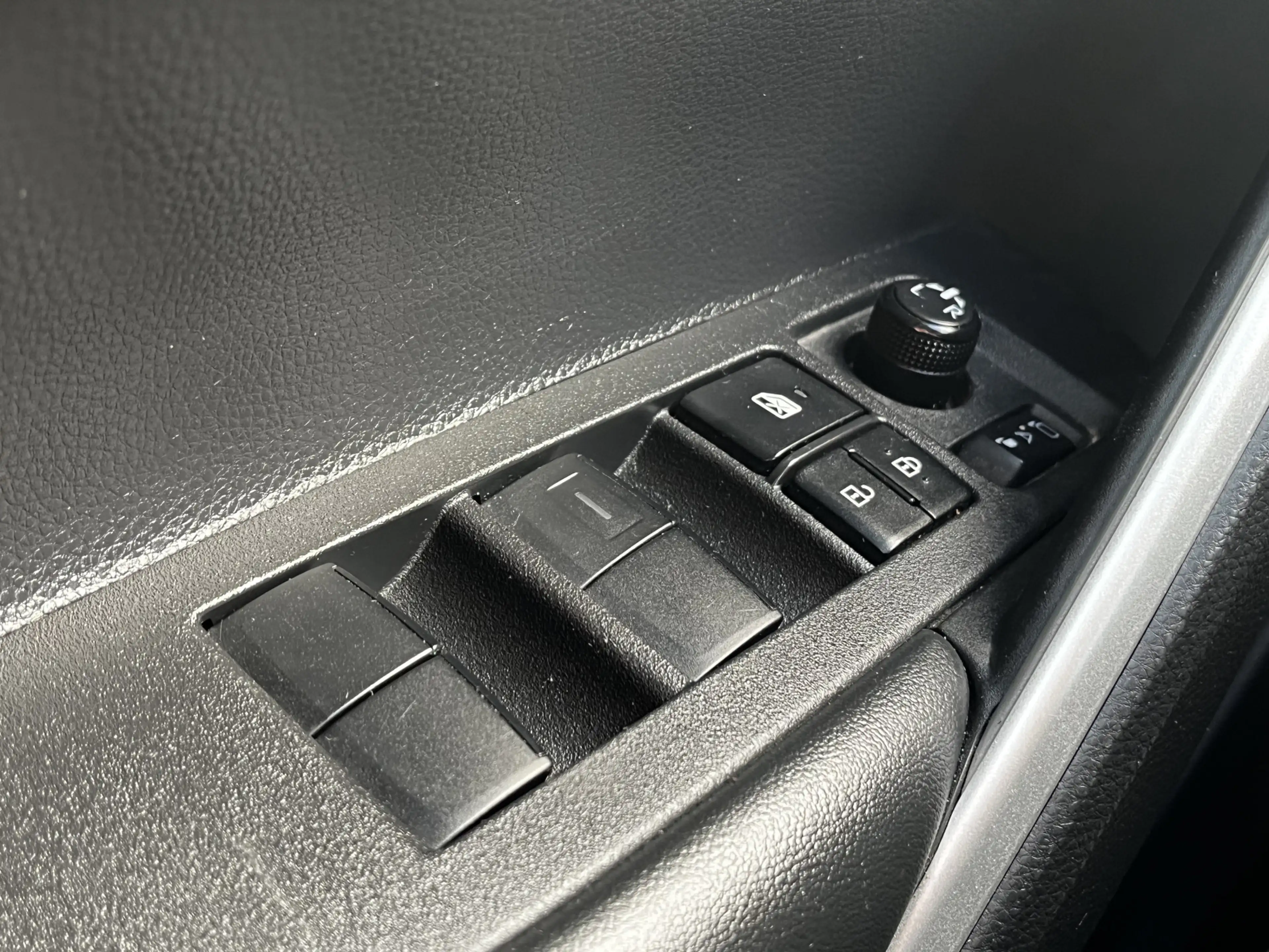 Toyota Corolla Cross Hybrid 140 Business Limited Carplay Parkeer en Dod — photo 25