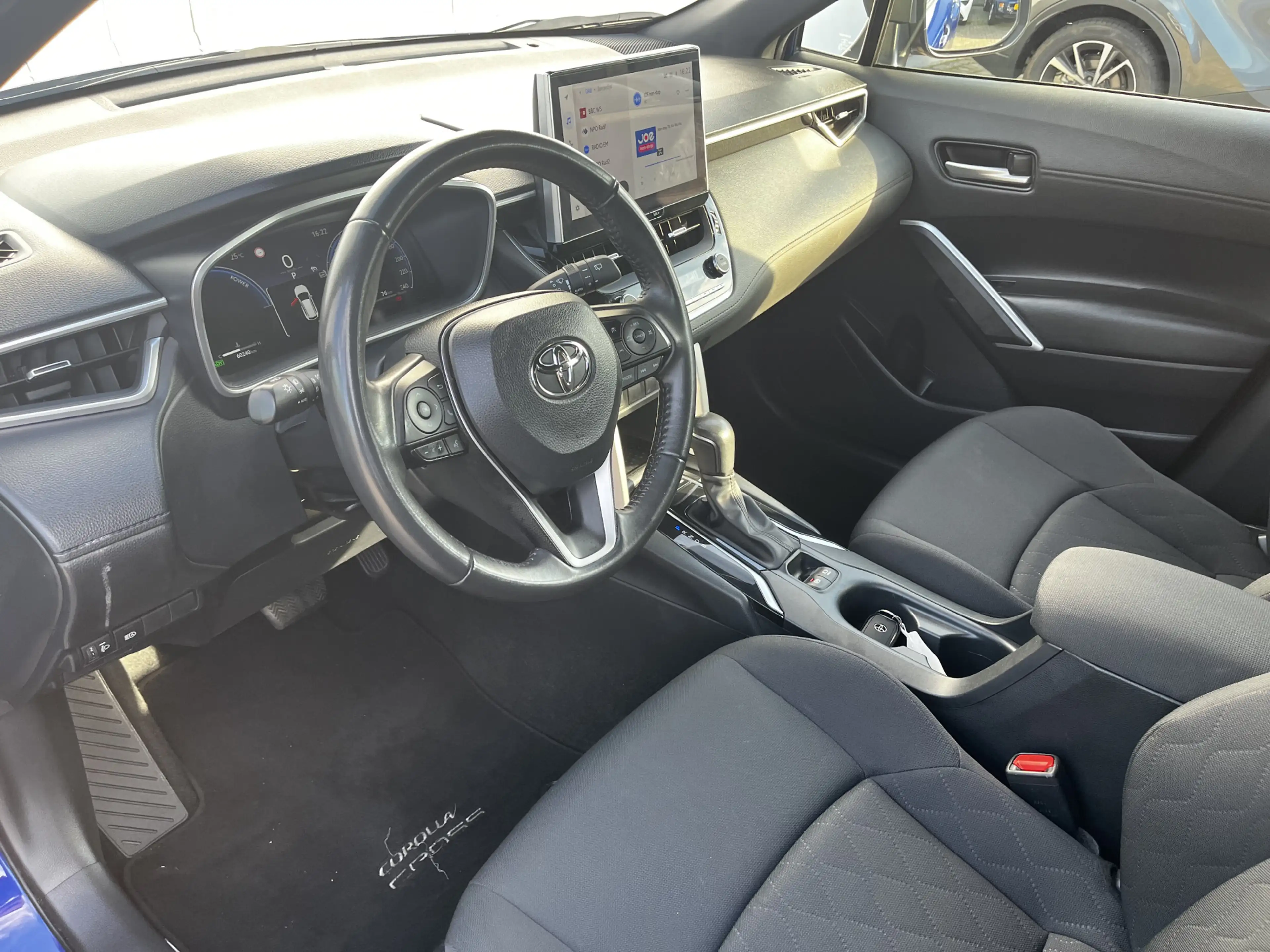 Toyota Corolla Cross Hybrid 140 Business Limited Carplay Parkeer en Dod — photo 6