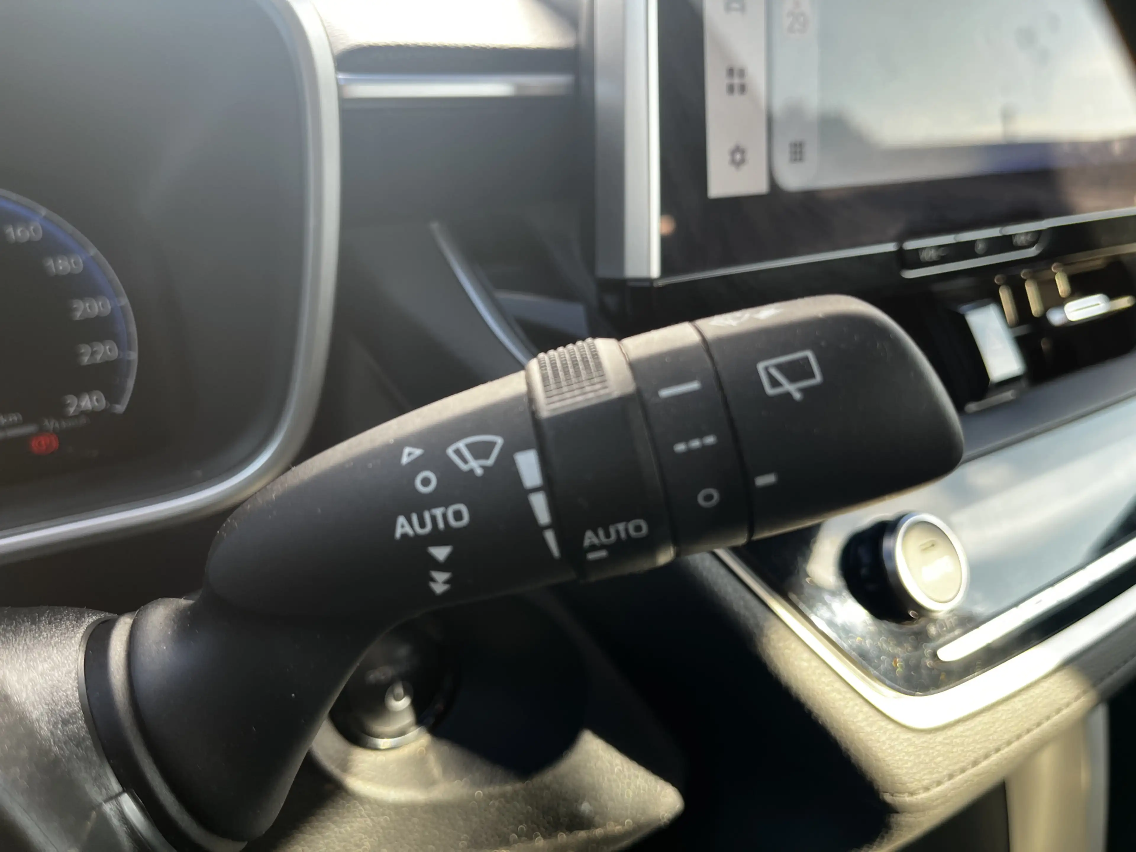 Toyota Corolla Cross Hybrid 140 Business Limited Carplay Parkeer en Dod — photo 21