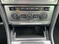 Volkswagen Golf 1.2 TSI DSG / Navi / Adap-cruise / PDC V + A Schwarz - thumbnail 16