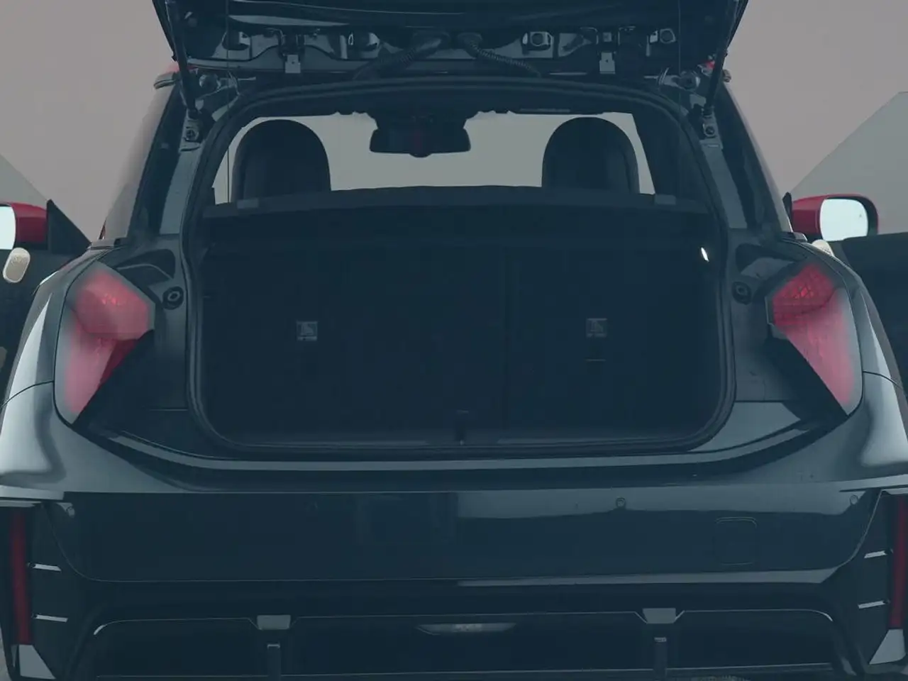 MINI John Cooper Works E JCW Electric L 12