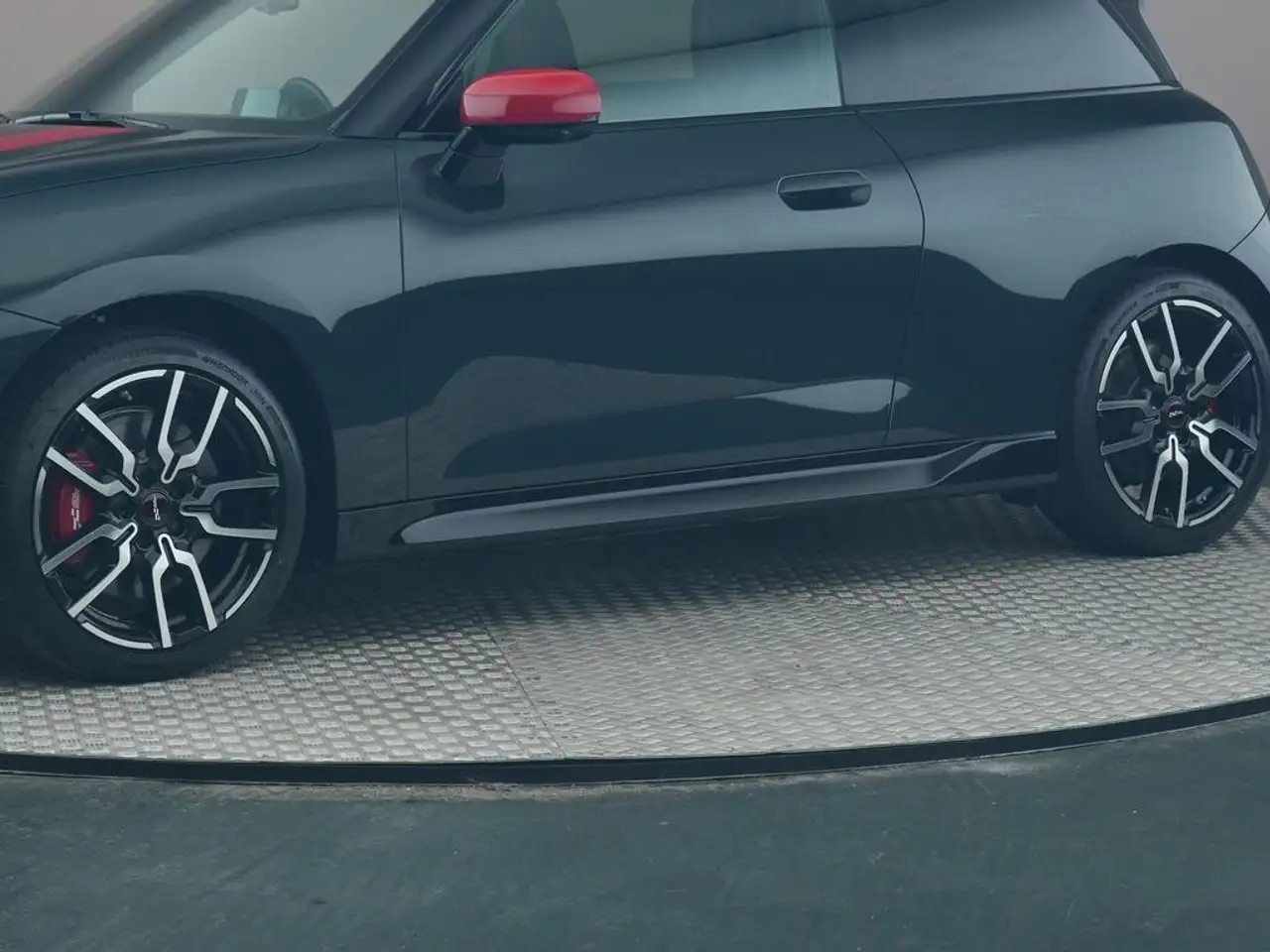MINI John Cooper Works E JCW Electric L 18