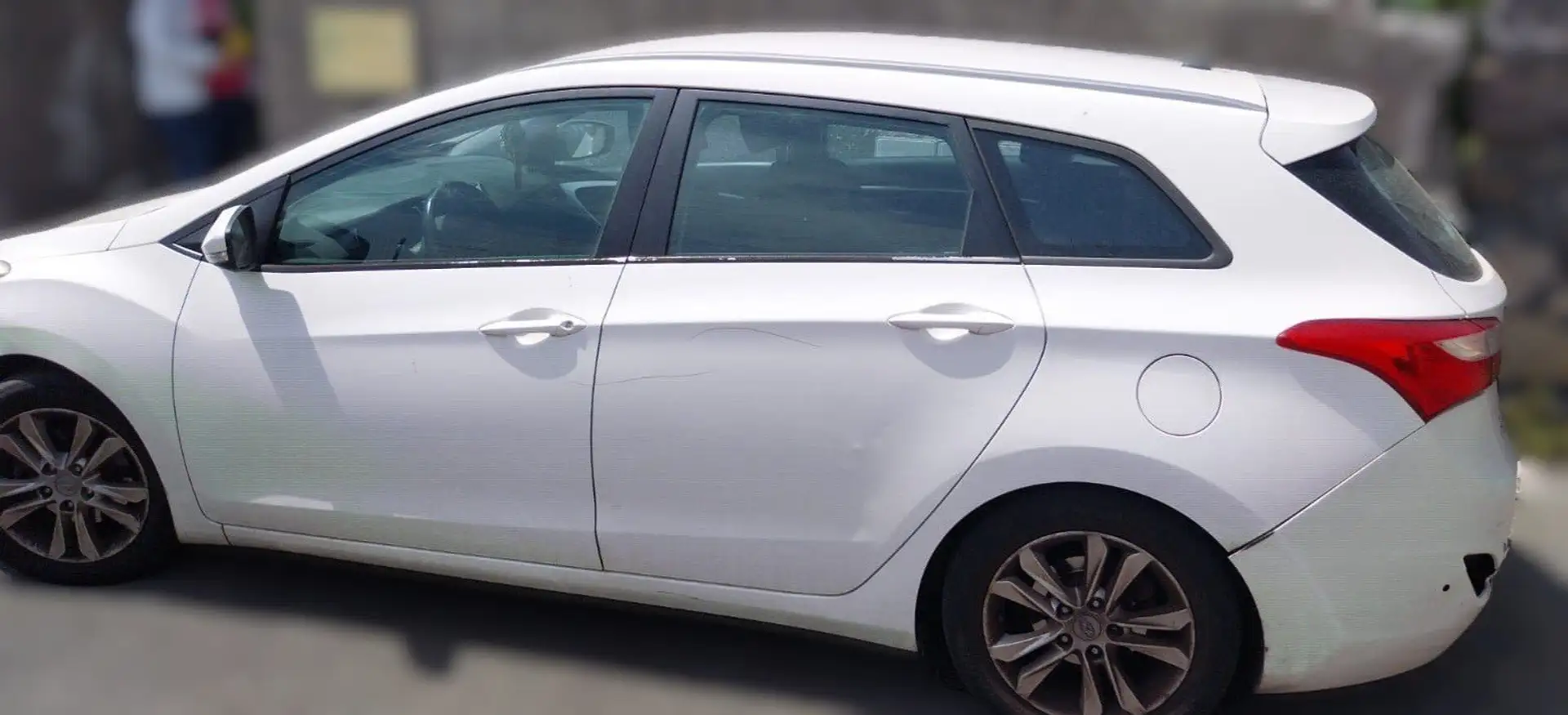 Hyundai i30 i30 II 2012 Wagon Wagon 1.4 Comfort econext 97cv Bianco - 1