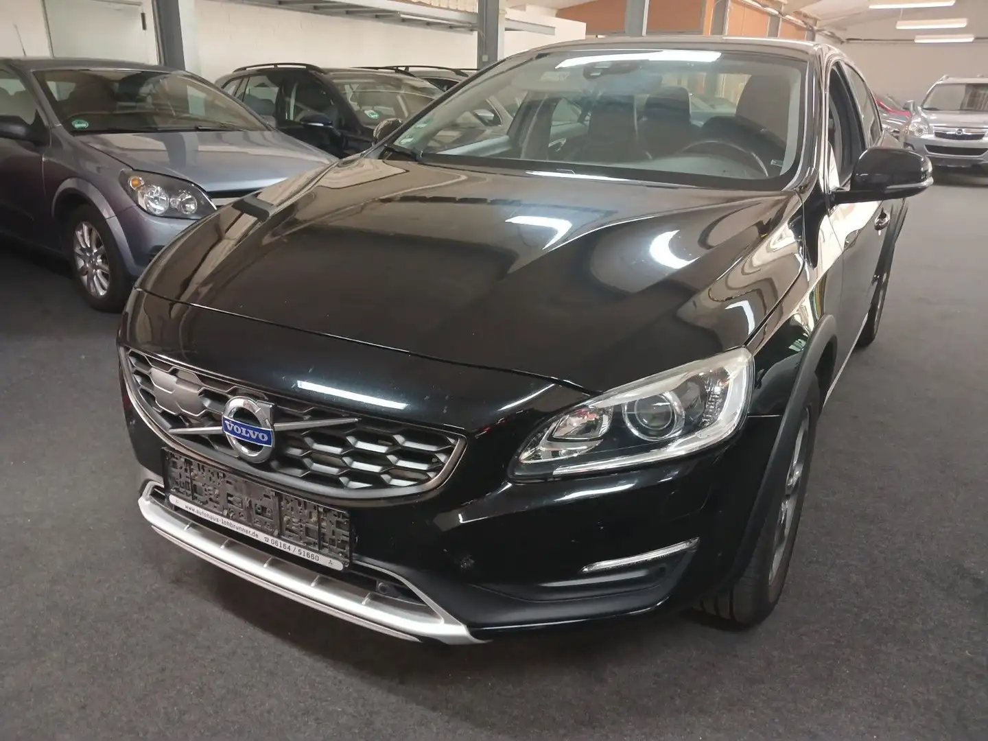 Volvo S60 Cross Country AUTOM NAVI KAMERA 8FACH Schwarz - 1