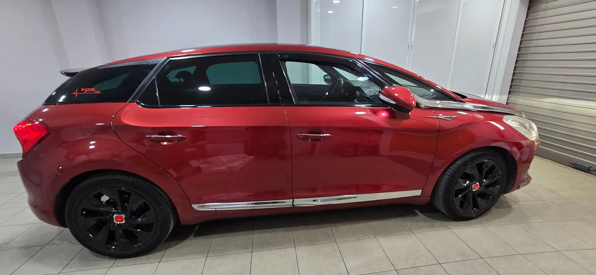 DS Automobiles DS 5 Ds5  automático 163 cv  2000hdi Rojo - 1