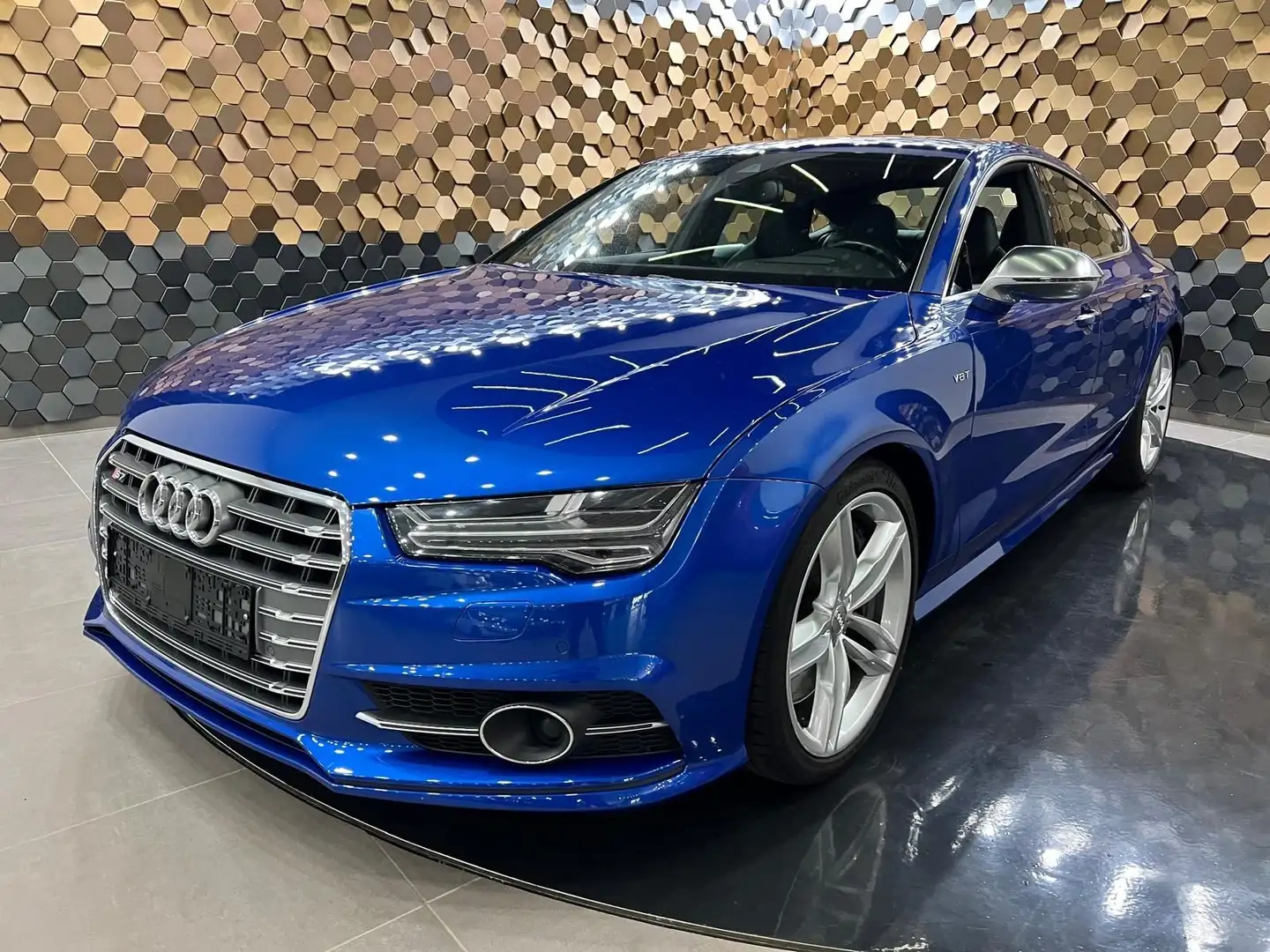 Audi S7 4.0 TFSI quattro *Matrix*ACC*AHK*HuD*Bose*Kam Blau - 1