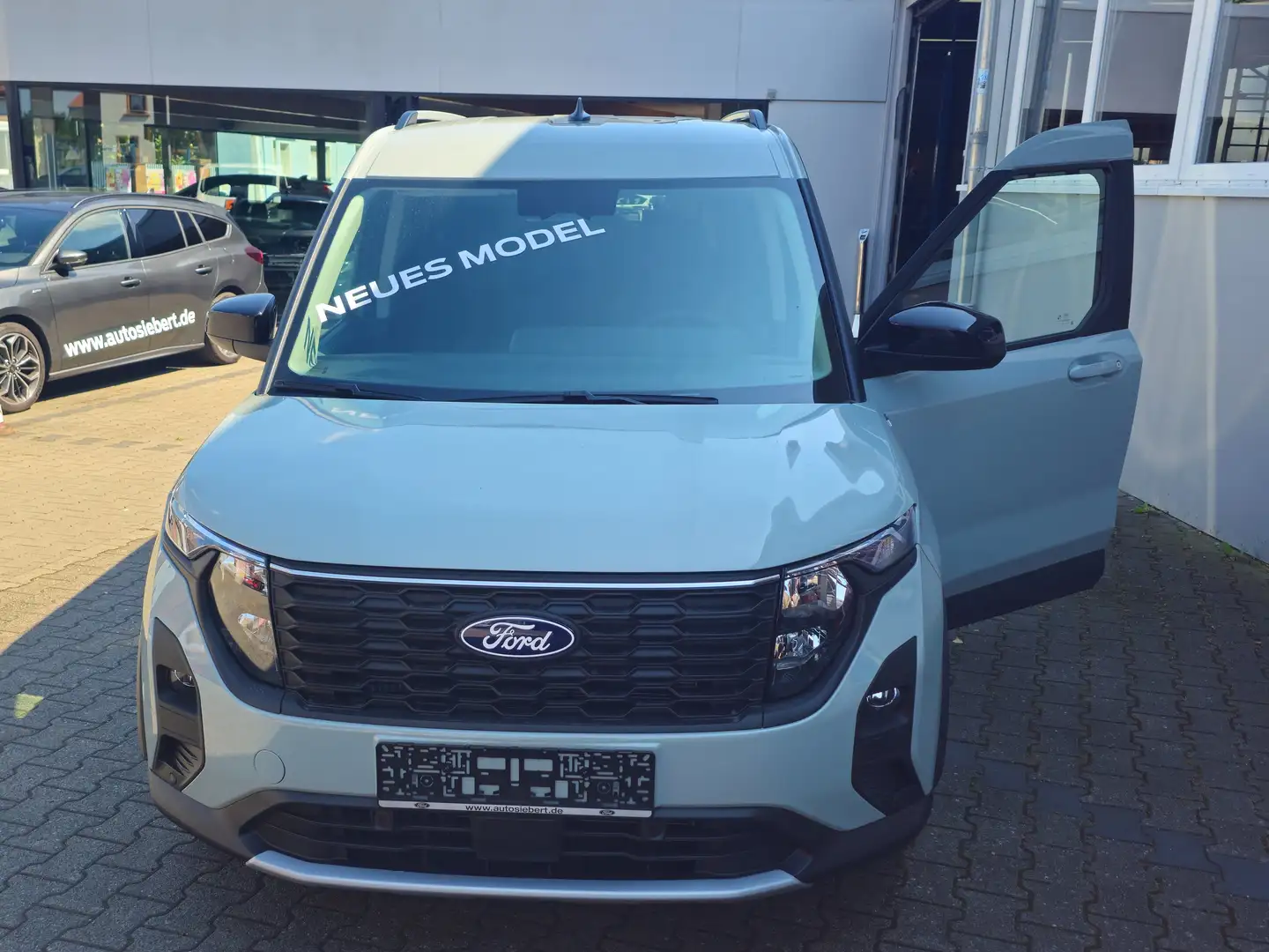 Ford Tourneo Courier Active Grau - 1
