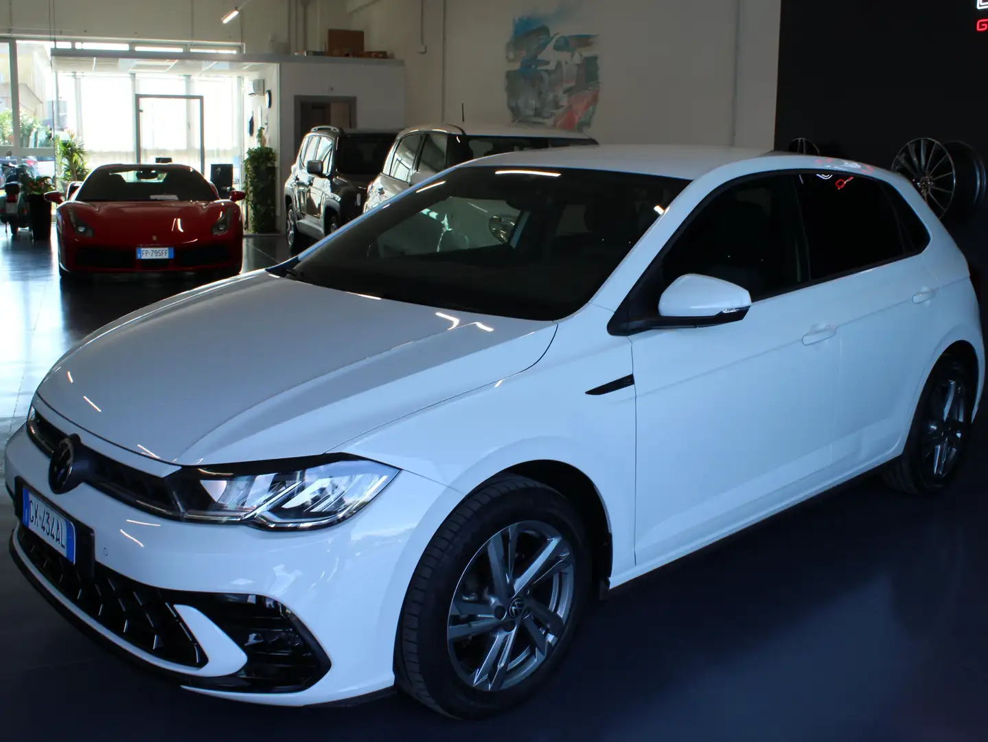 Volkswagen Polo Polo VI 2022 1.0 tsi R-Line 95cv Wit - 2