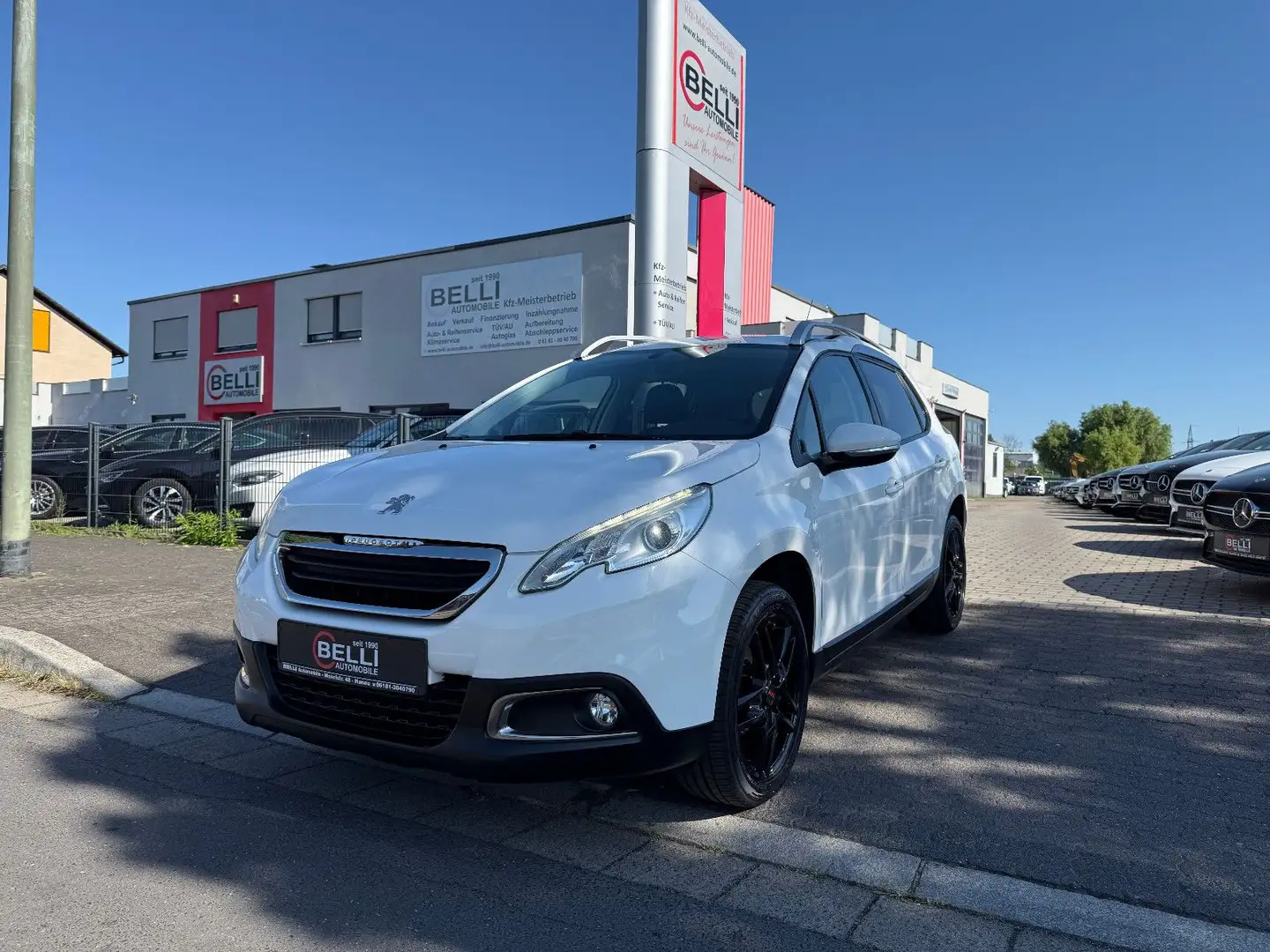 Peugeot 2008 Active VTI 1.Hand FINANZIERUNG Blanc - 1