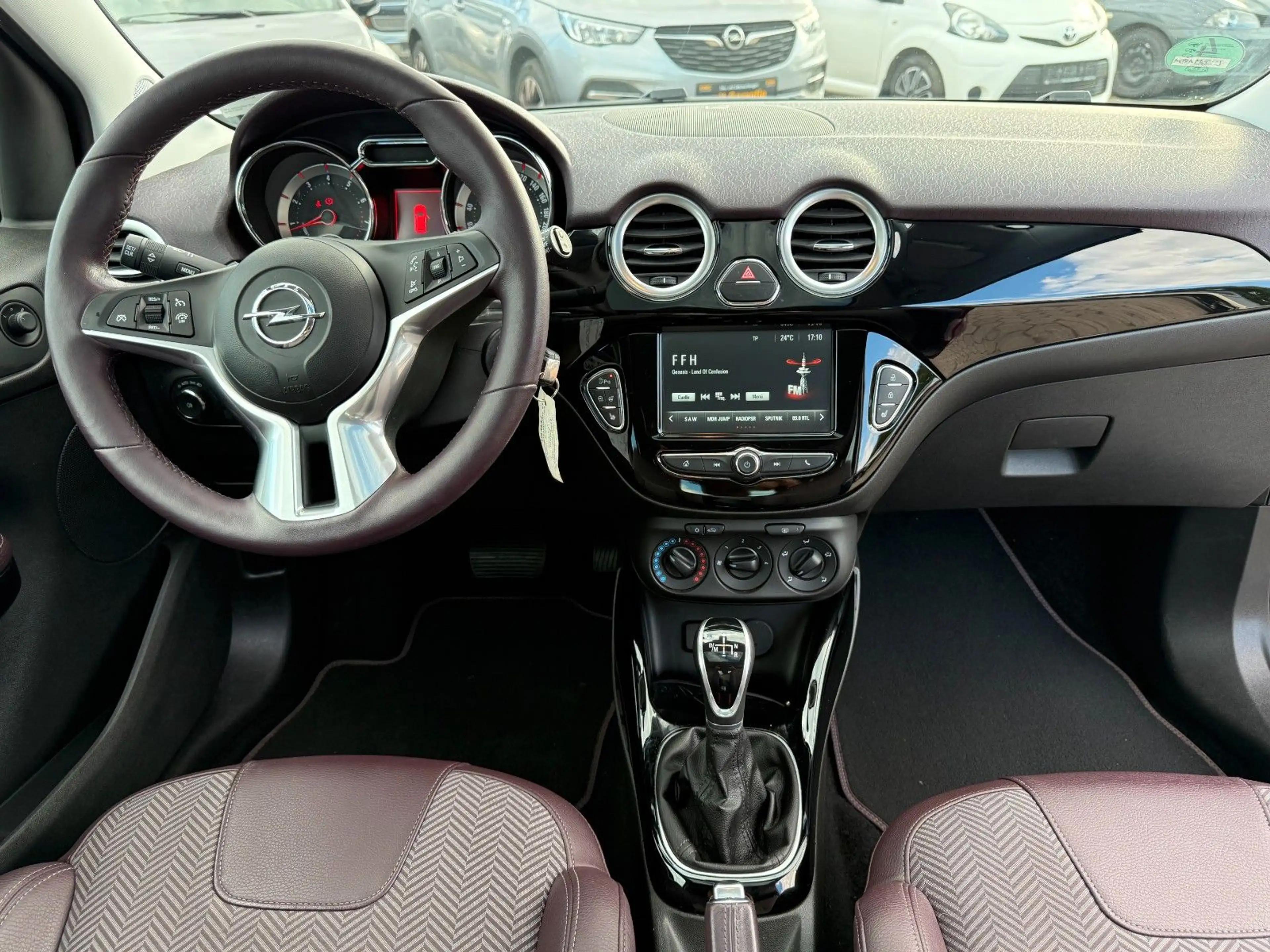 Opel Adam ADAM SONDERMODELL / AUTOMATIK / PANORAMA /KLIMA — photo 13