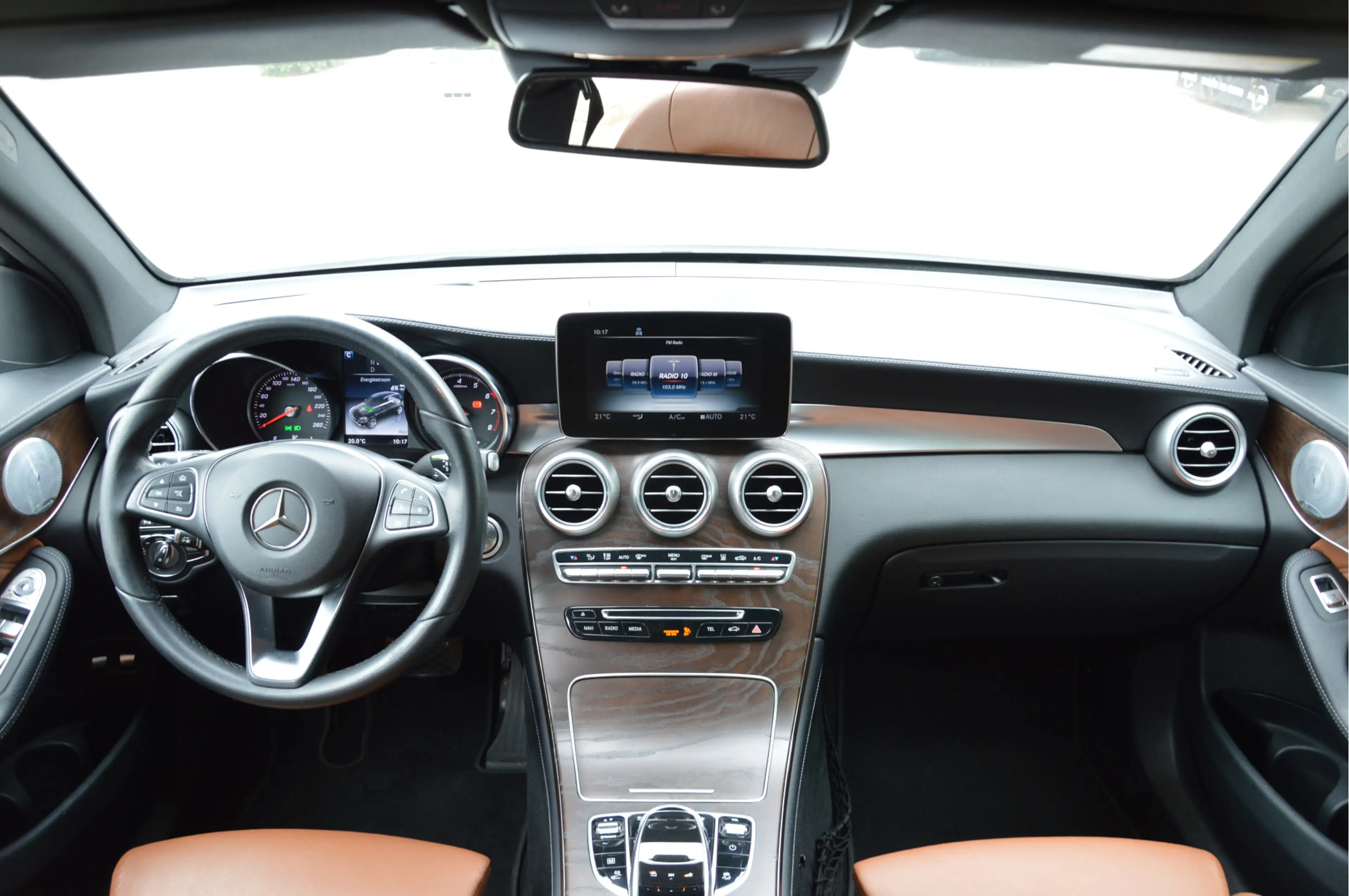 Mercedes-Benz GLC 350 350e 4MATIC Premium Plus LEDER | MEMORY | KEYLESS — photo 38