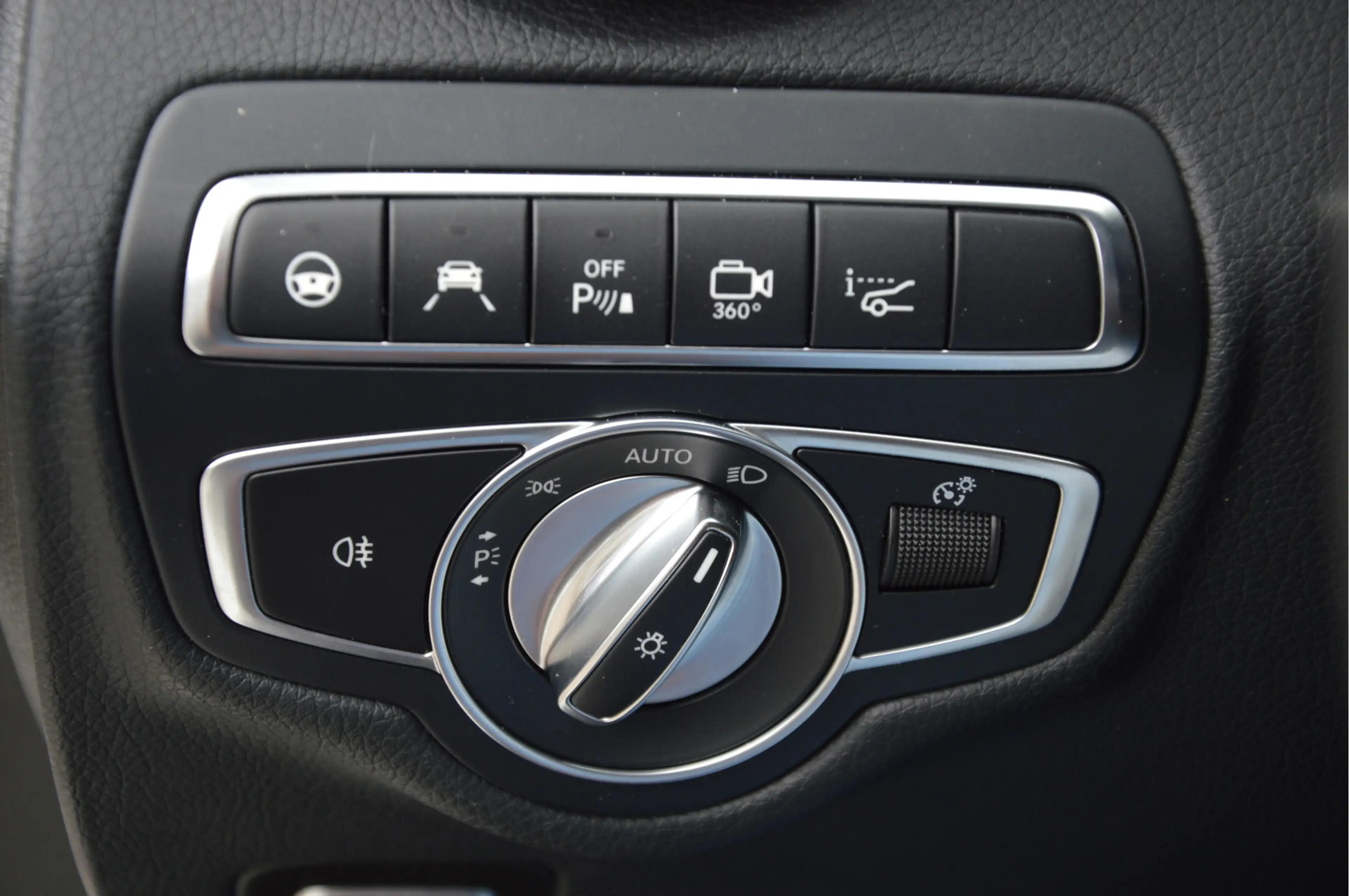 Mercedes-Benz GLC 350 350e 4MATIC Premium Plus LEDER | MEMORY | KEYLESS — photo 19