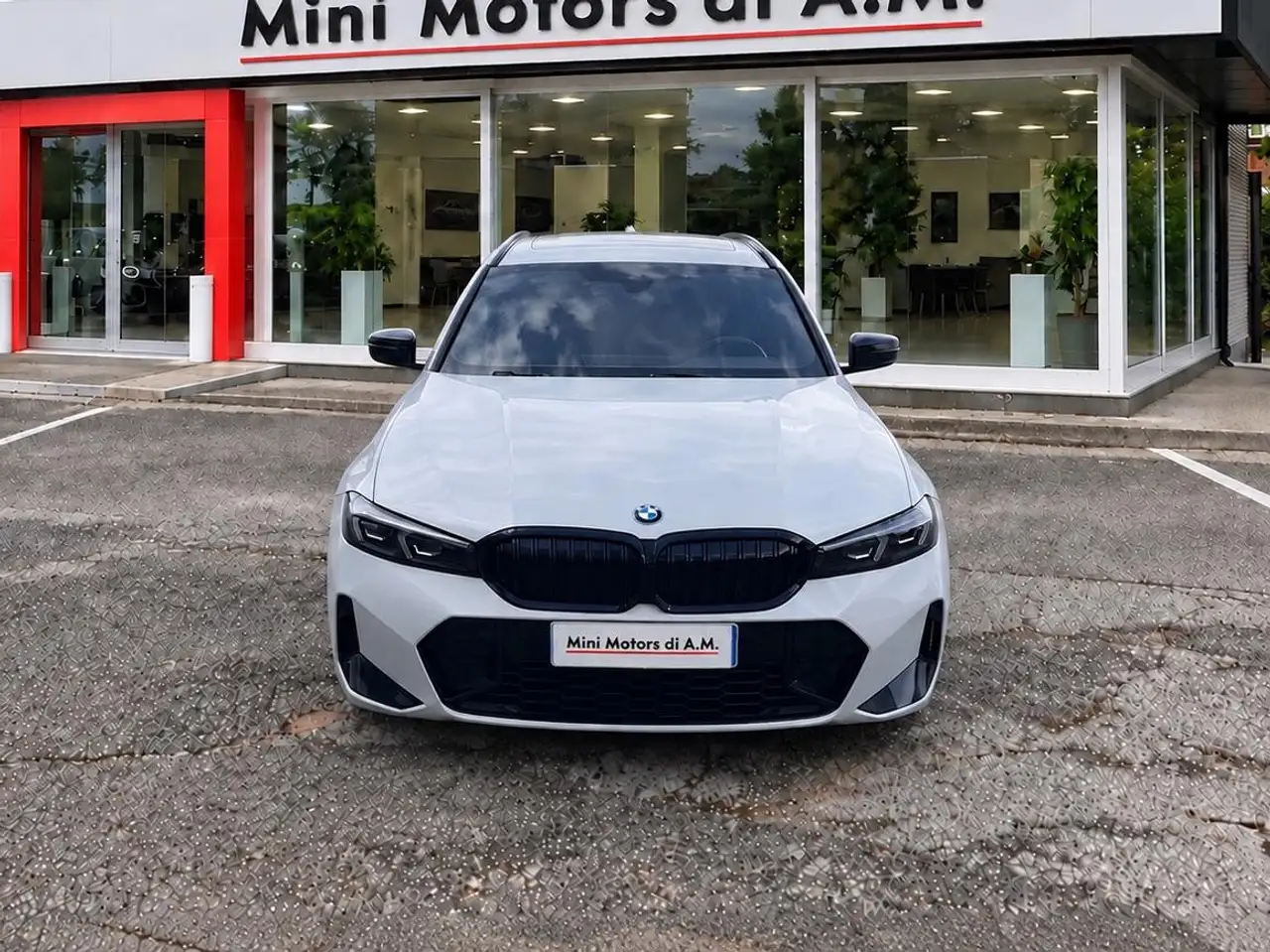BMW 320