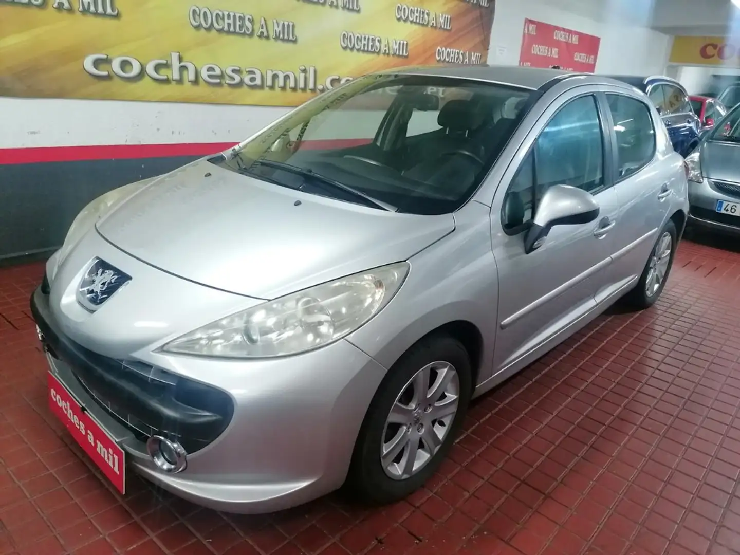 Peugeot 207 1.6i 16v XS Pack Gris - 2