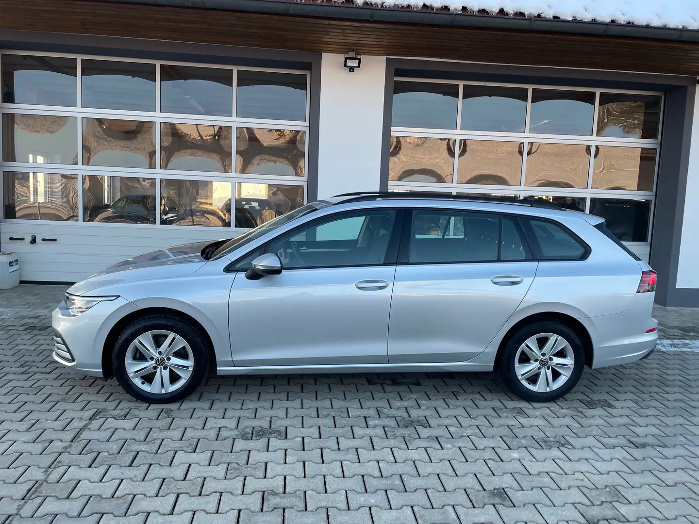 Volkswagen Golf Variant Life 2,0 TDI *AHV*VIRTUAL*APP*ACC*PDC* Silber - 2