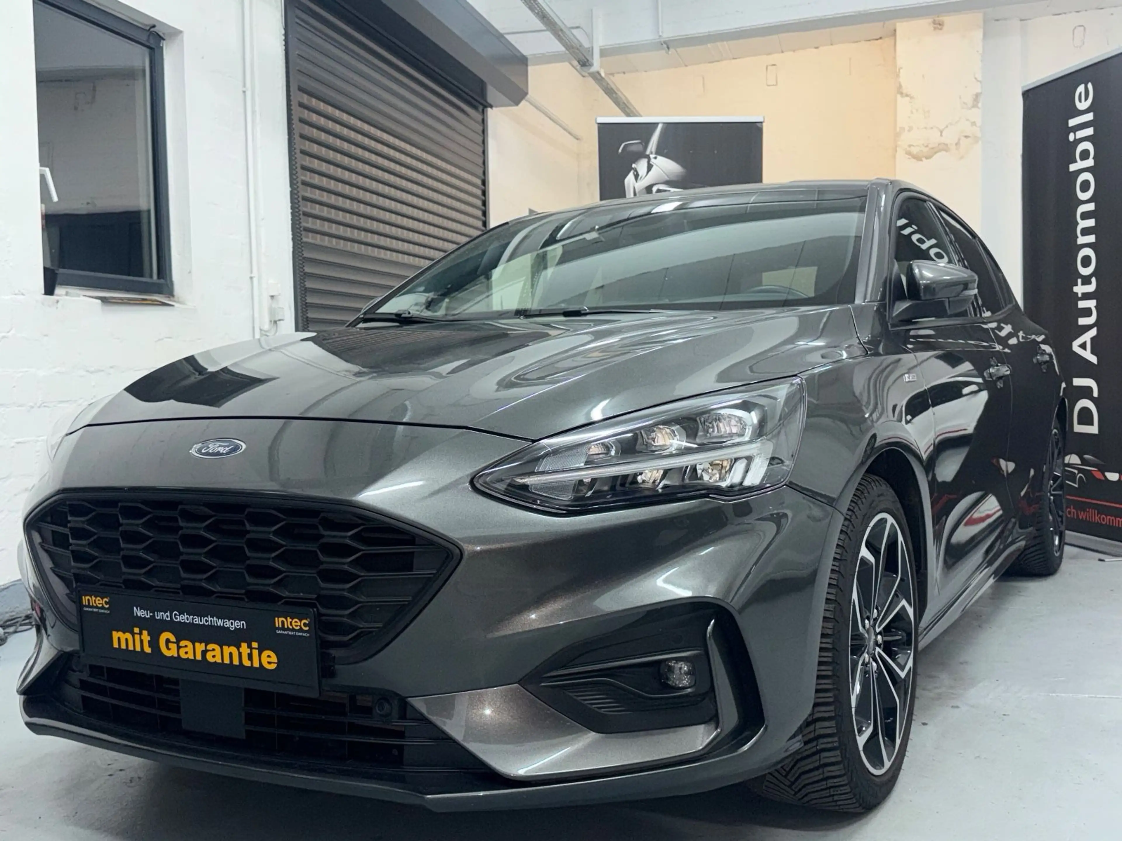 Ford Focus ST Line Automatik Mod.2020 Vollaussta.AHK — photo 3