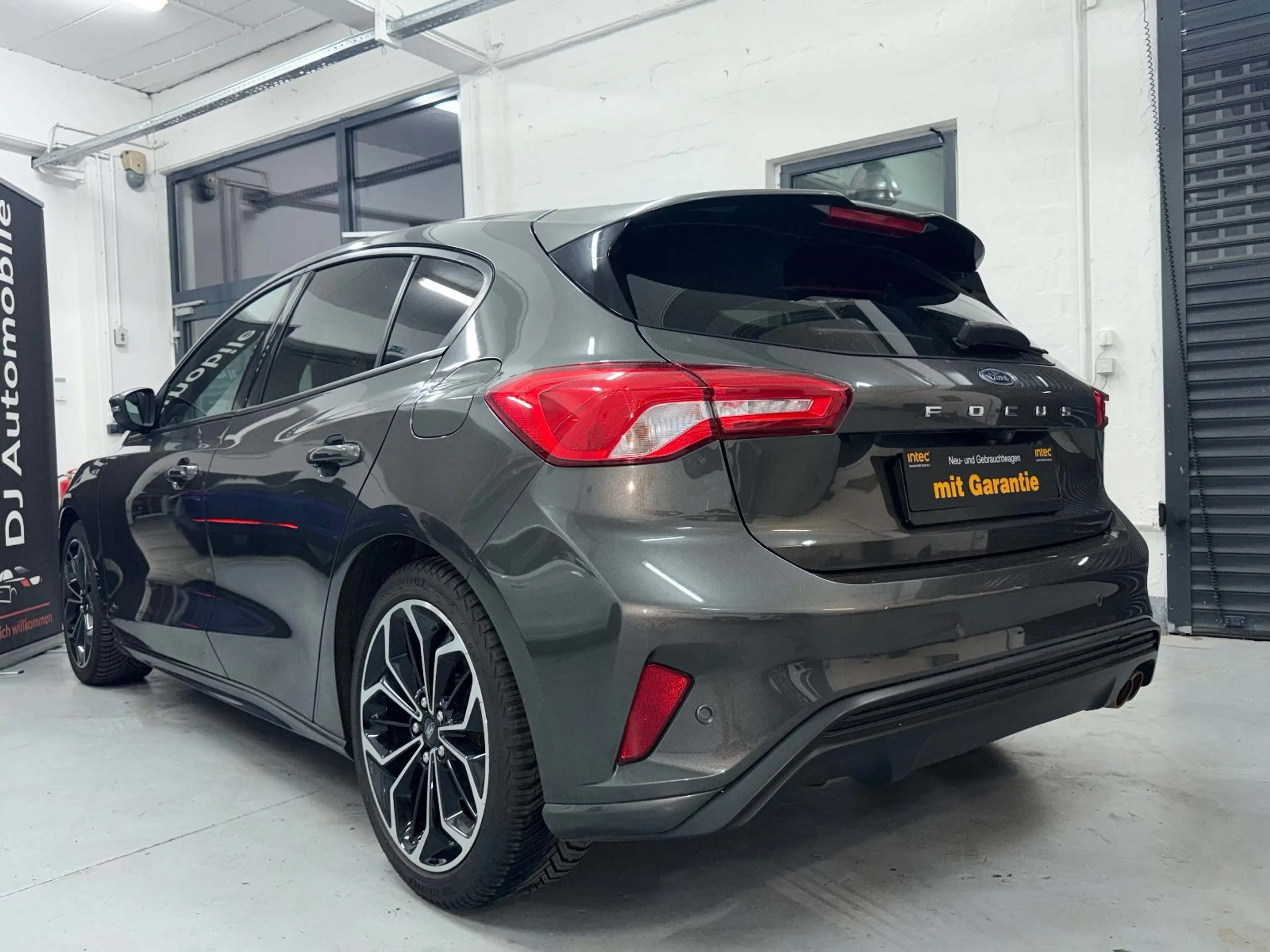 Ford Focus ST Line Automatik Mod.2020 Vollaussta.AHK — photo 6