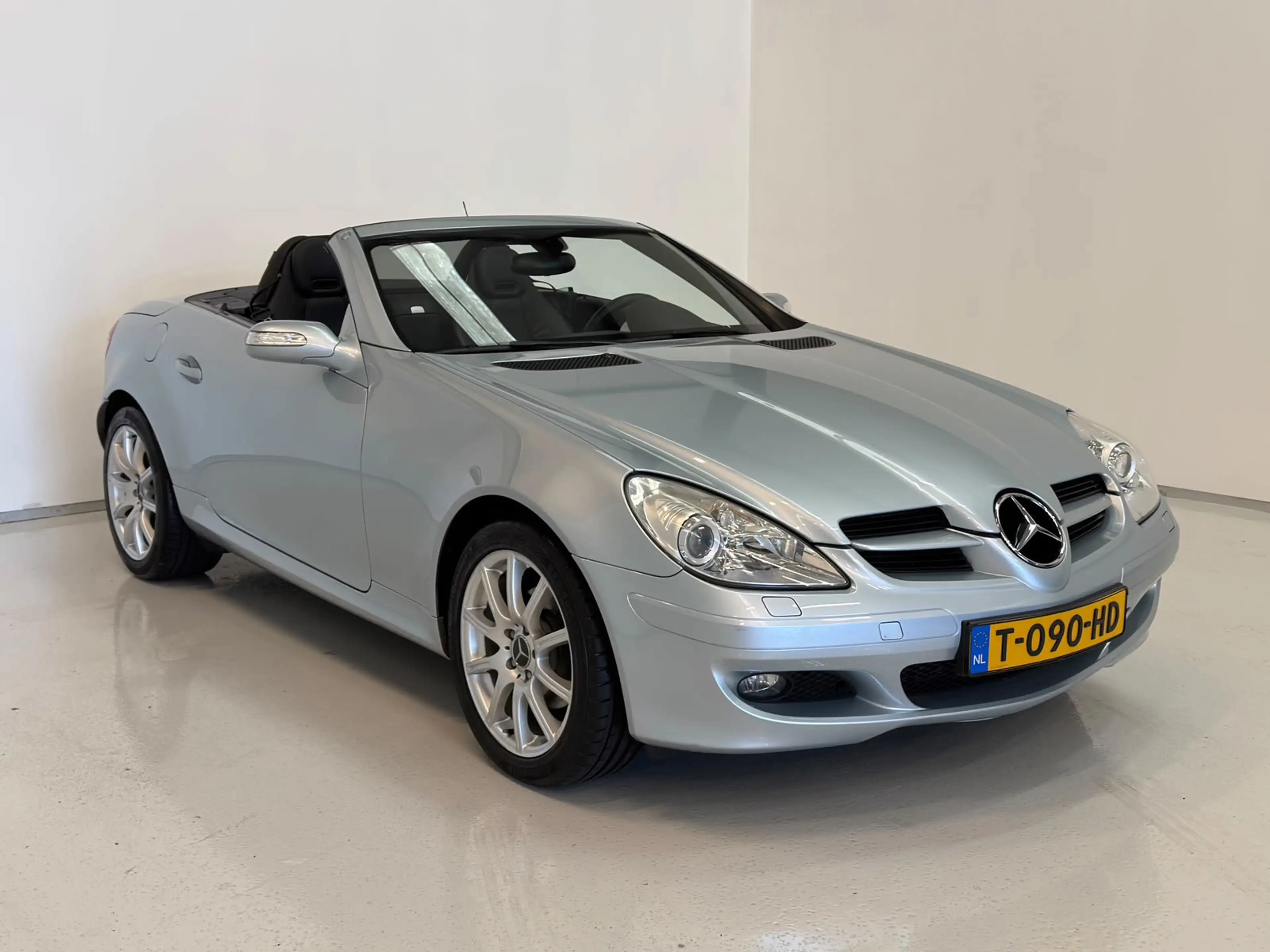 Mercedes-Benz SLK 200 K. / Automaat / Airscarf / Stoelverwarming — photo 2