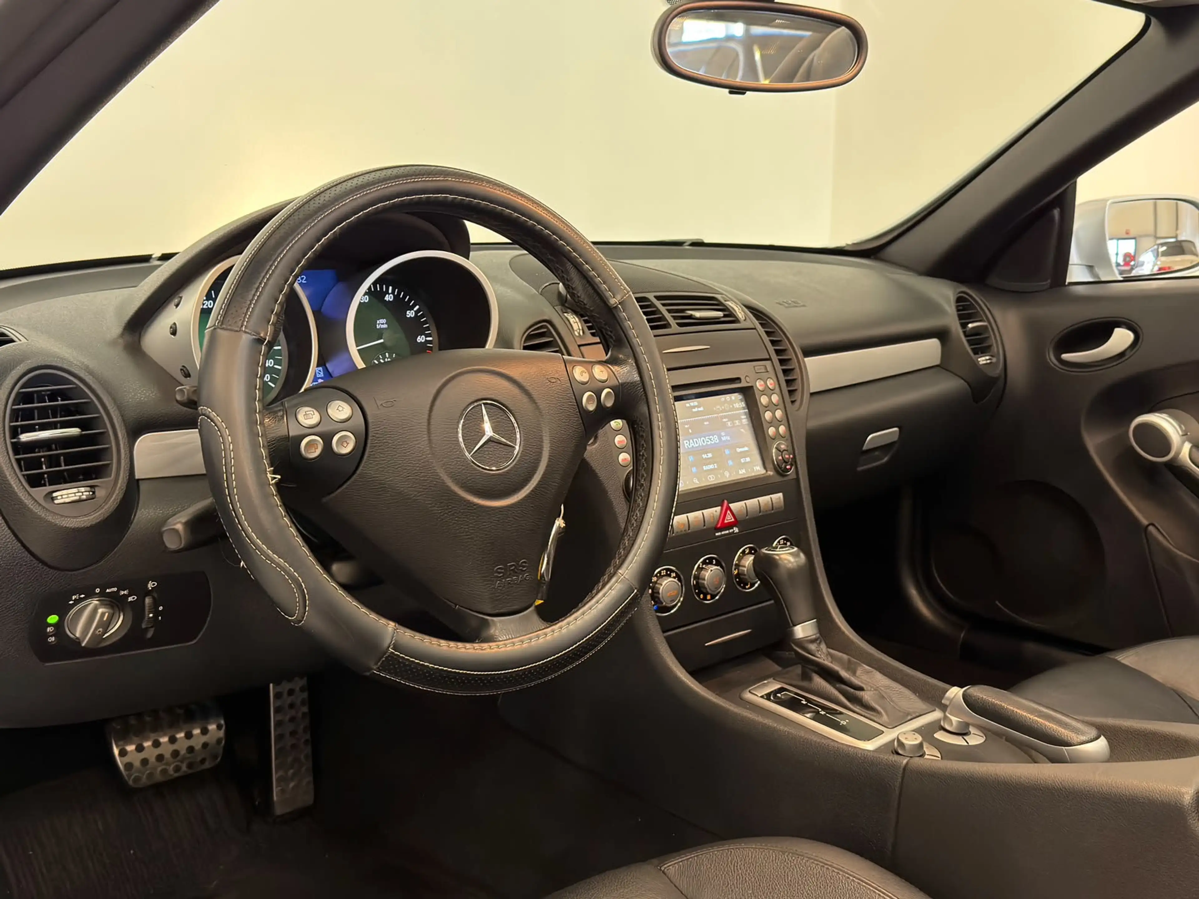 Mercedes-Benz SLK 200 K. / Automaat / Airscarf / Stoelverwarming — photo 9