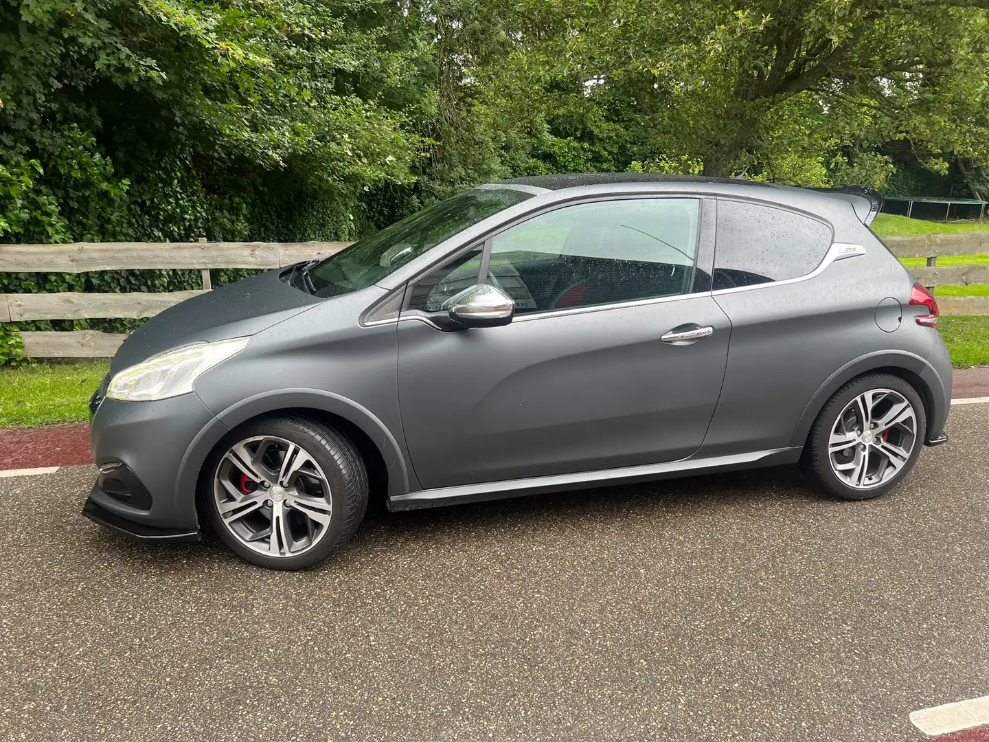 Peugeot 208 1.6 e-THP GTi 208 PK Pano Navi Clima Gris - 2