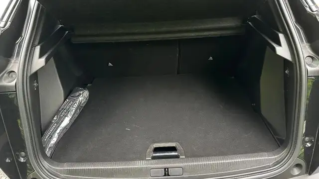 Peugeot 2008 view 12