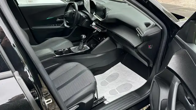 Peugeot 2008 view 14