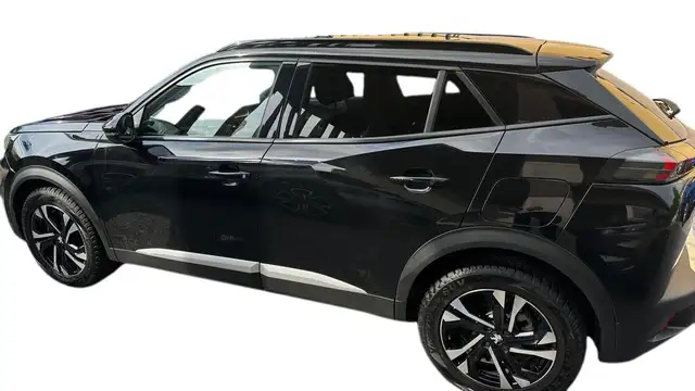 Peugeot 2008 view 2