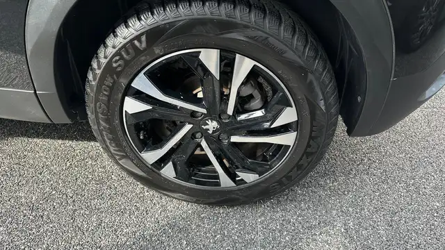 Peugeot 2008 view 7