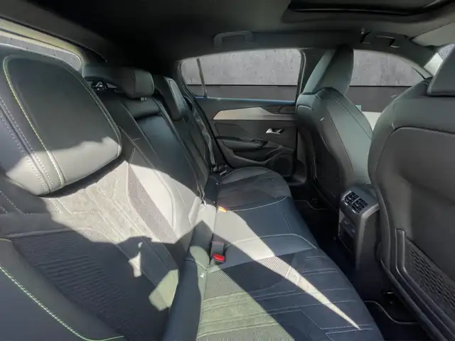 Peugeot 308 view 14