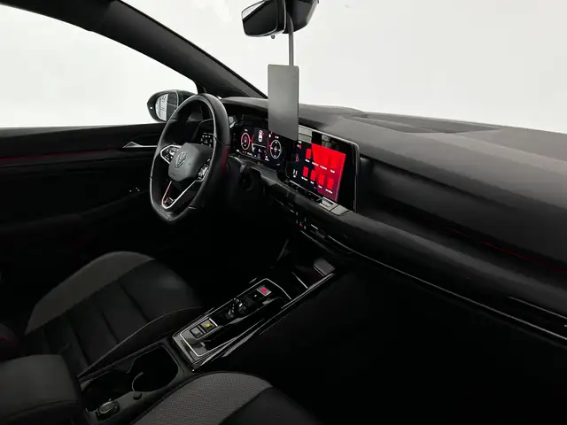 Volkswagen Golf view 13