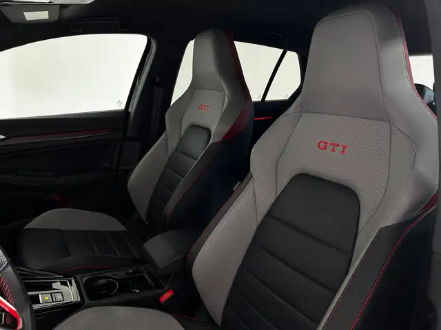 Volkswagen Golf view 9