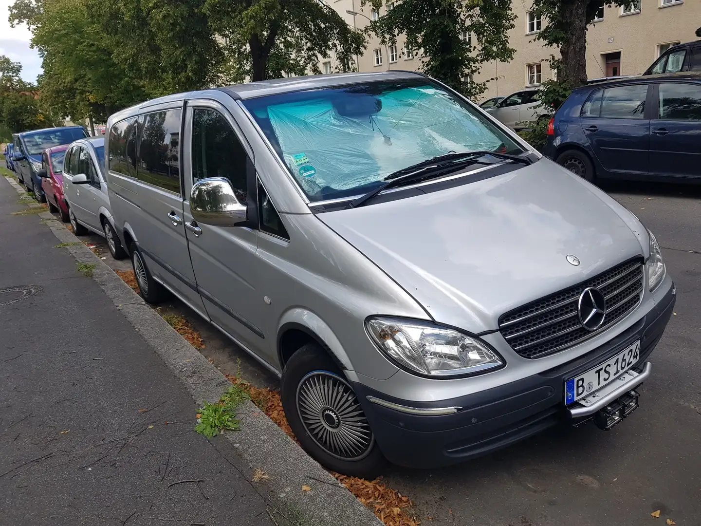 Mercedes-Benz Vito 115 CDI Lang Aut. Basic Silber - 1