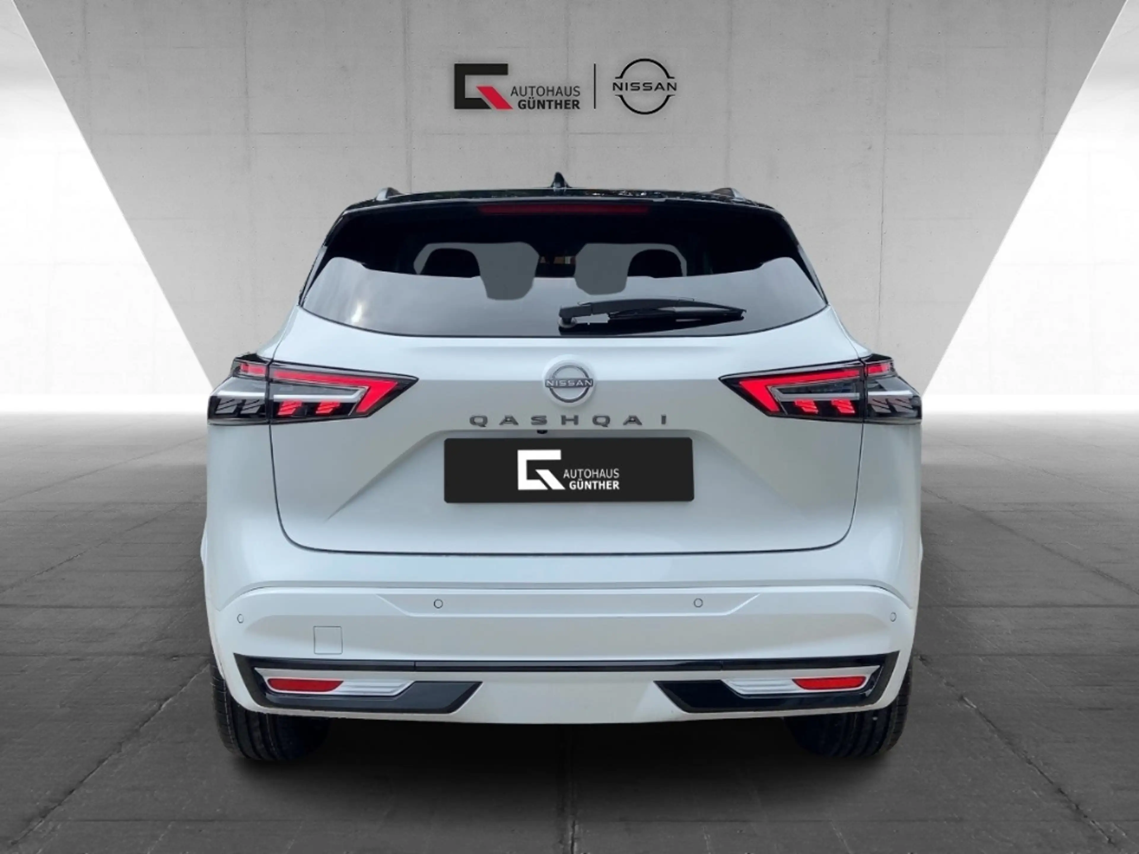 Nissan Qashqai 1.N-DESIGN 158PS Automatik Winter/Bose/PGD/AVM — photo 3