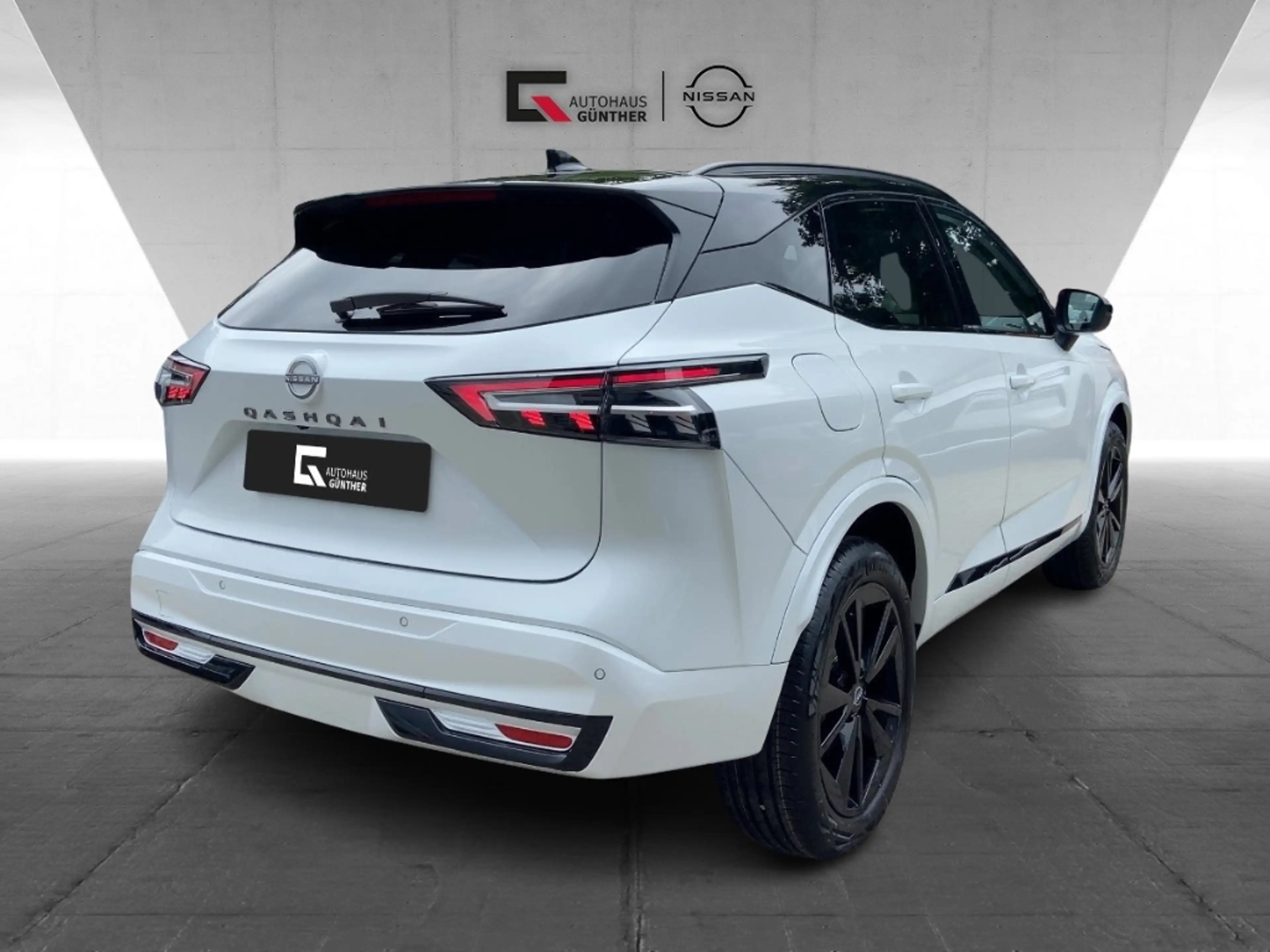 Nissan Qashqai 1.N-DESIGN 158PS Automatik Winter/Bose/PGD/AVM — photo 4