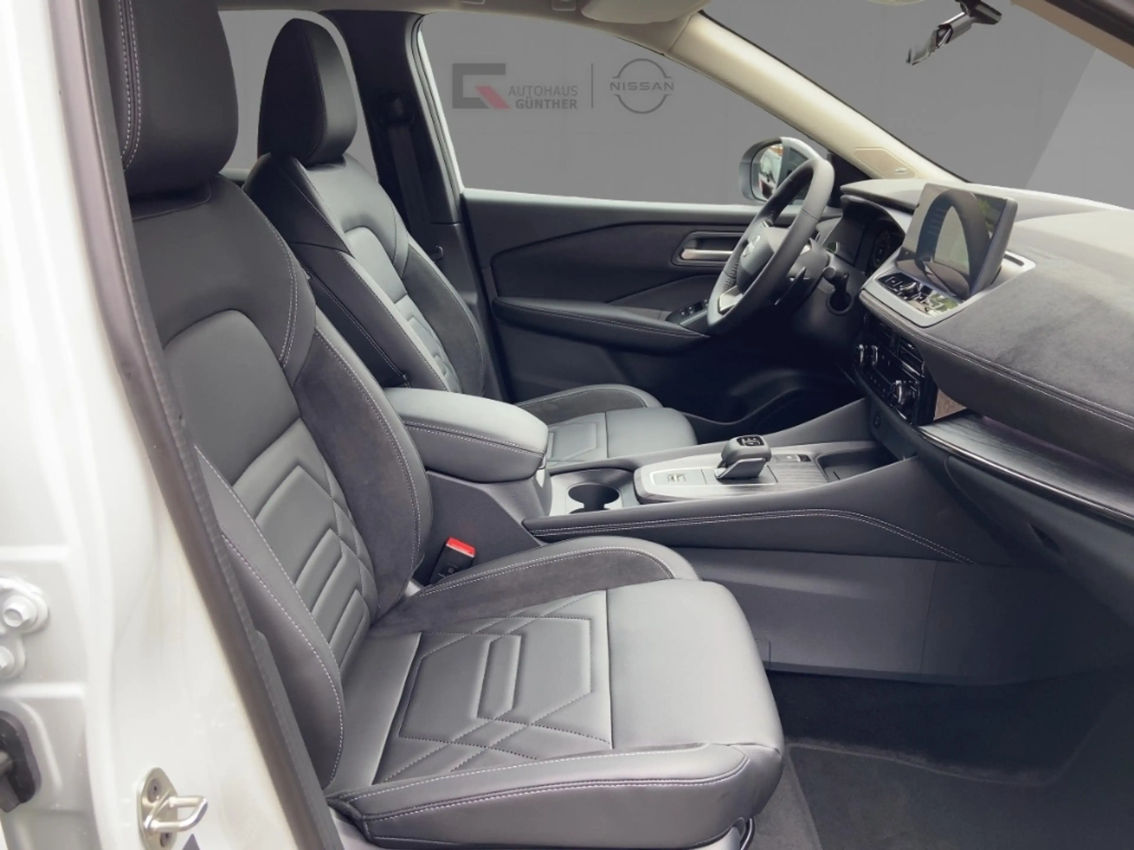 Nissan Qashqai 1.N-DESIGN 158PS Automatik Winter/Bose/PGD/AVM — photo 10
