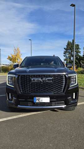 Imagine GMC Yukon Denali