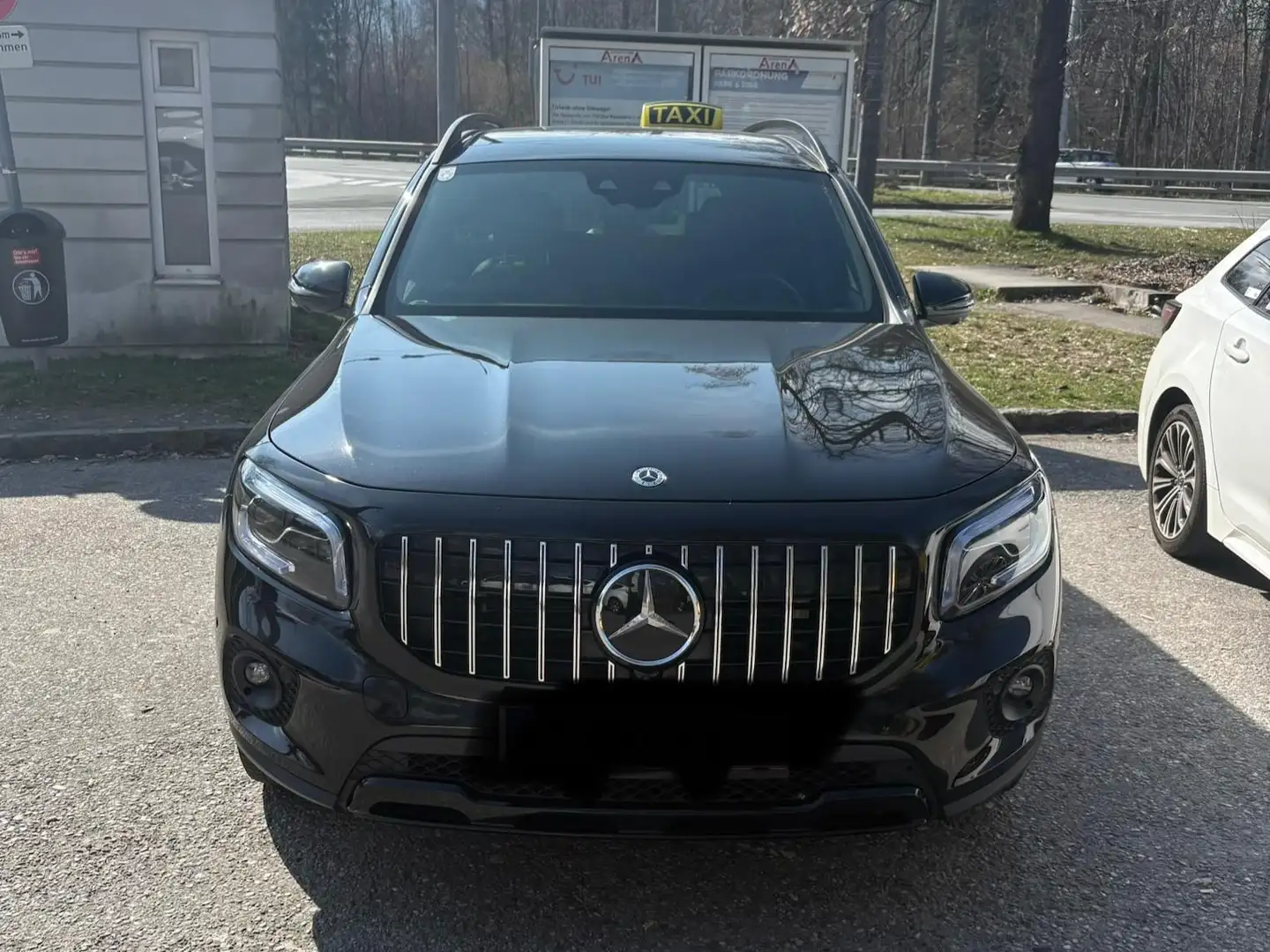 Mercedes-Benz GLB 220 Taxi Paket von Hale Schwarz - 1