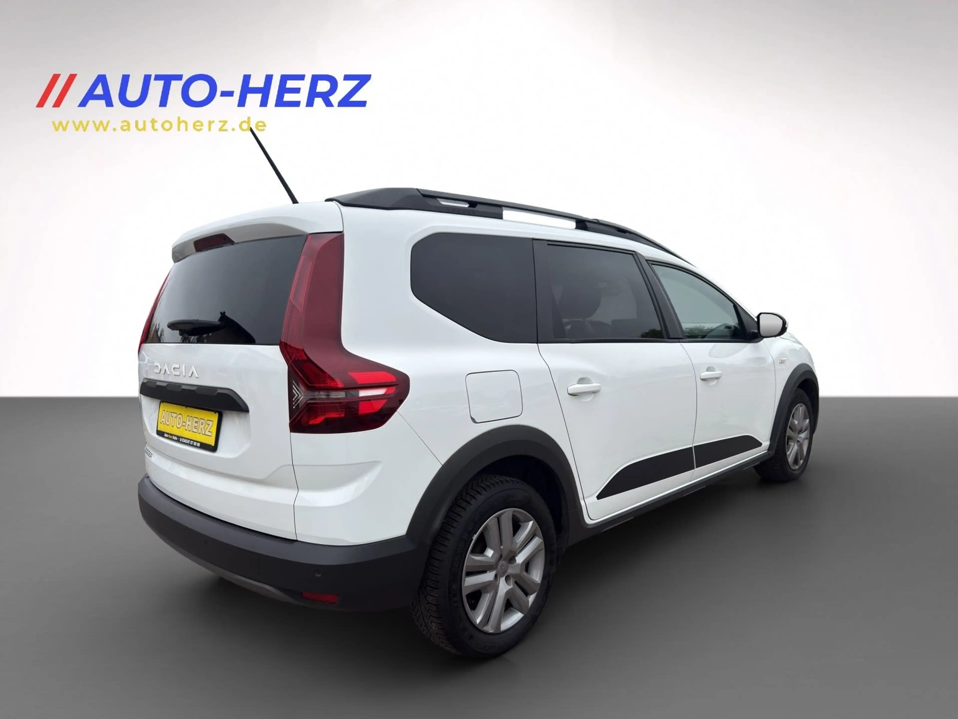 Dacia Jogger Expression Klima+PDC+Navi+Tempomat — photo 13