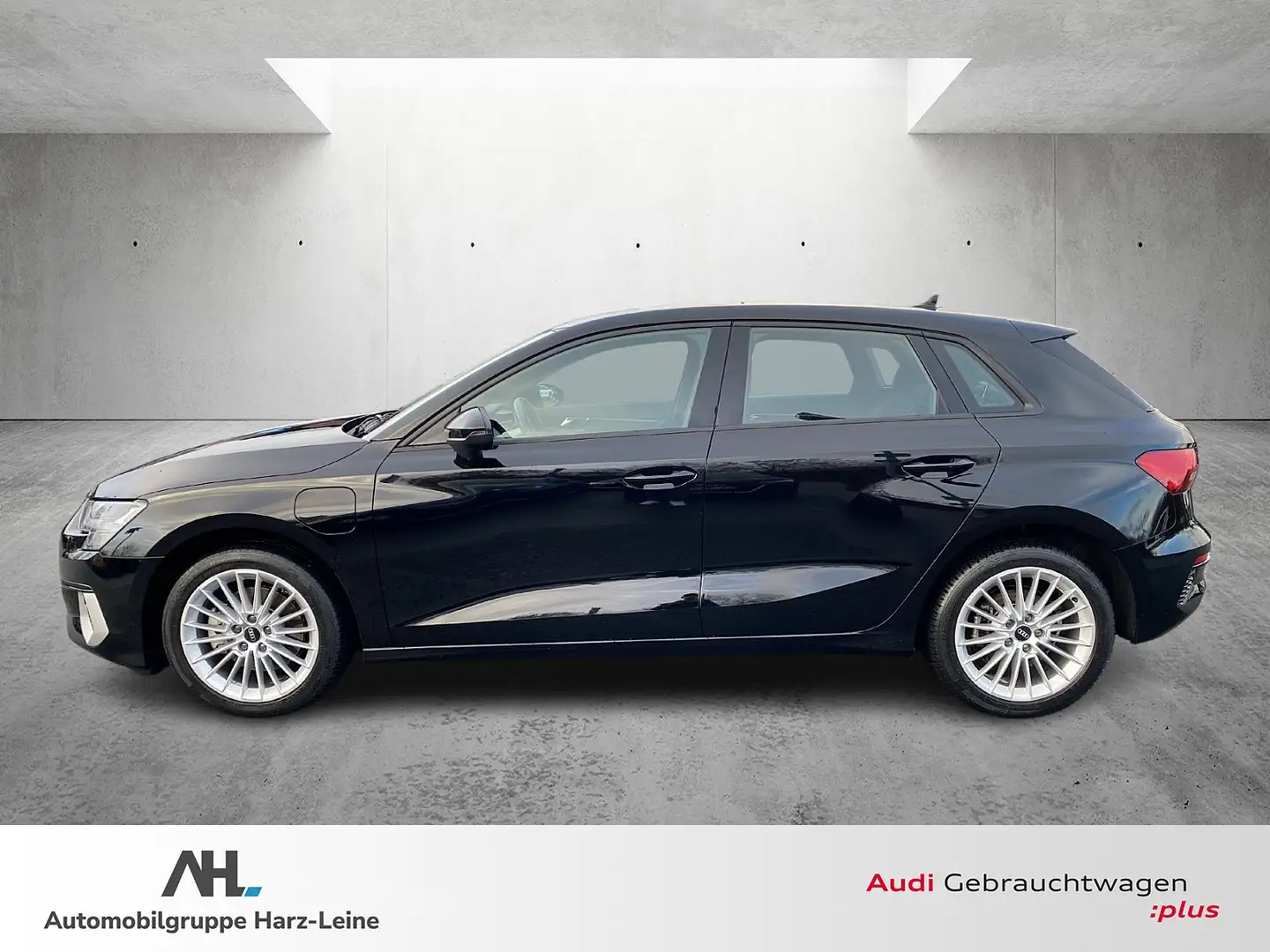 Audi A3 Sportback 40 TFSIe advanced S-tronic LED Navi ACC Schwarz - 2