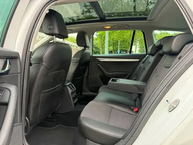 Skoda Octavia view 15