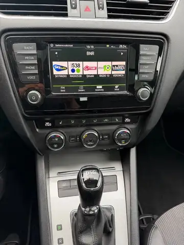 Skoda Octavia view 3