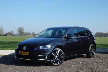 WARMTEPOMP CARPLAY DYNAUDIO PDC STOELVERW.